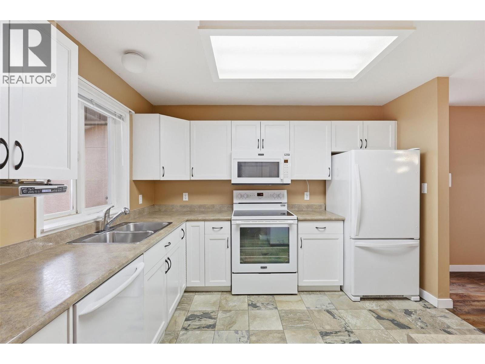 1285 14th Street Unit# 41, Kamloops, British Columbia  V2B 8K9 - Photo 4 - 10375112