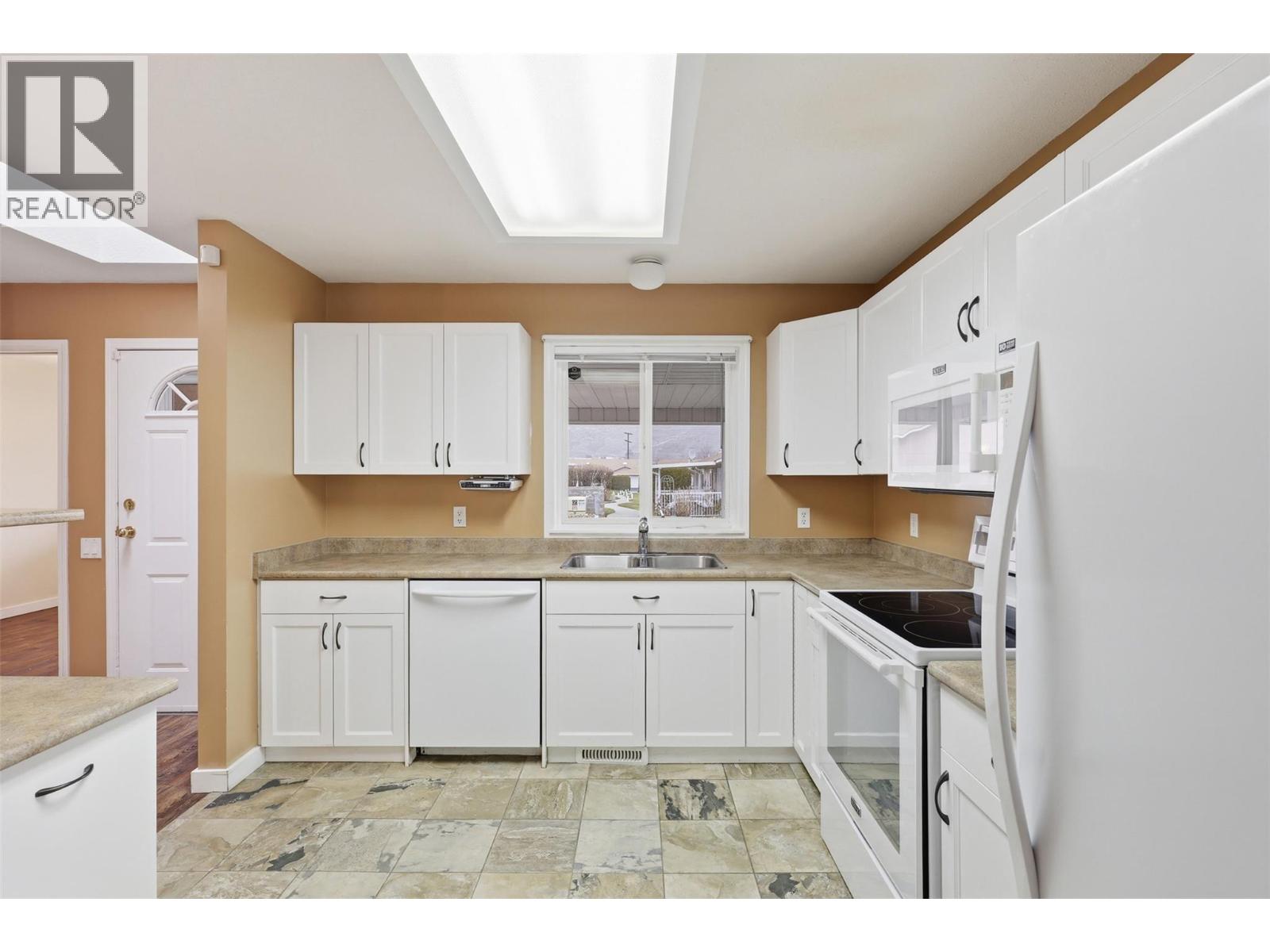 1285 14th Street Unit# 41, Kamloops, British Columbia  V2B 8K9 - Photo 5 - 10375112