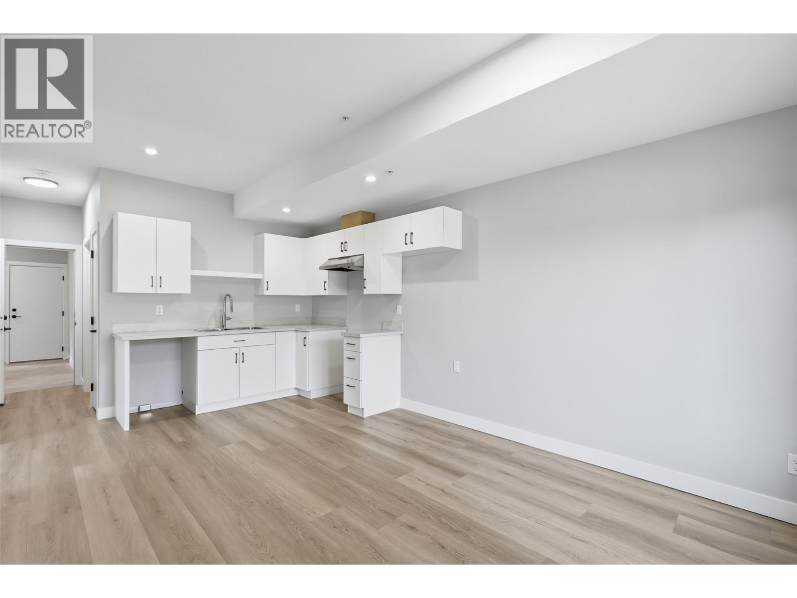 5870 Dallas Drive, Kamloops, British Columbia  V2C 4X2 - Photo 30 - 10380243