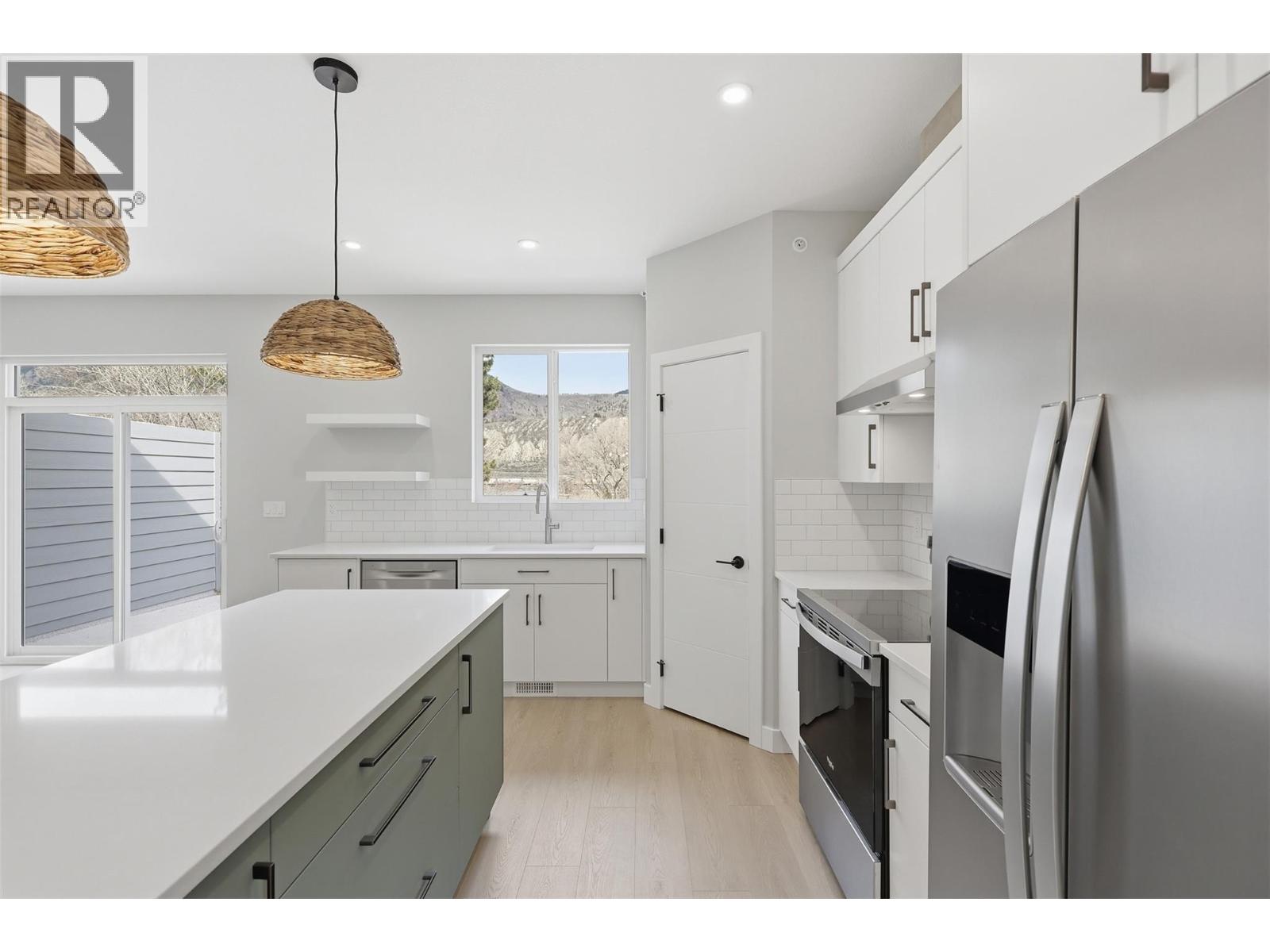 5870 Dallas Drive, Kamloops, British Columbia  V2C 4X2 - Photo 5 - 10380243