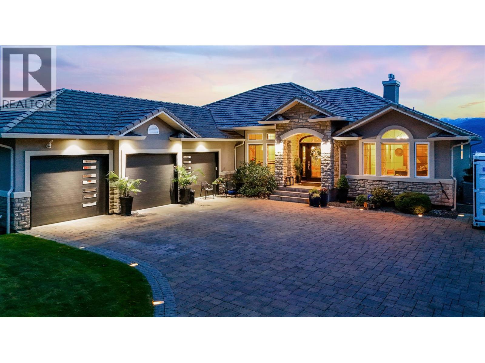153 Apple Road, Okanagan Falls, British Columbia  V0H 1R3 - Photo 35 - 10379125