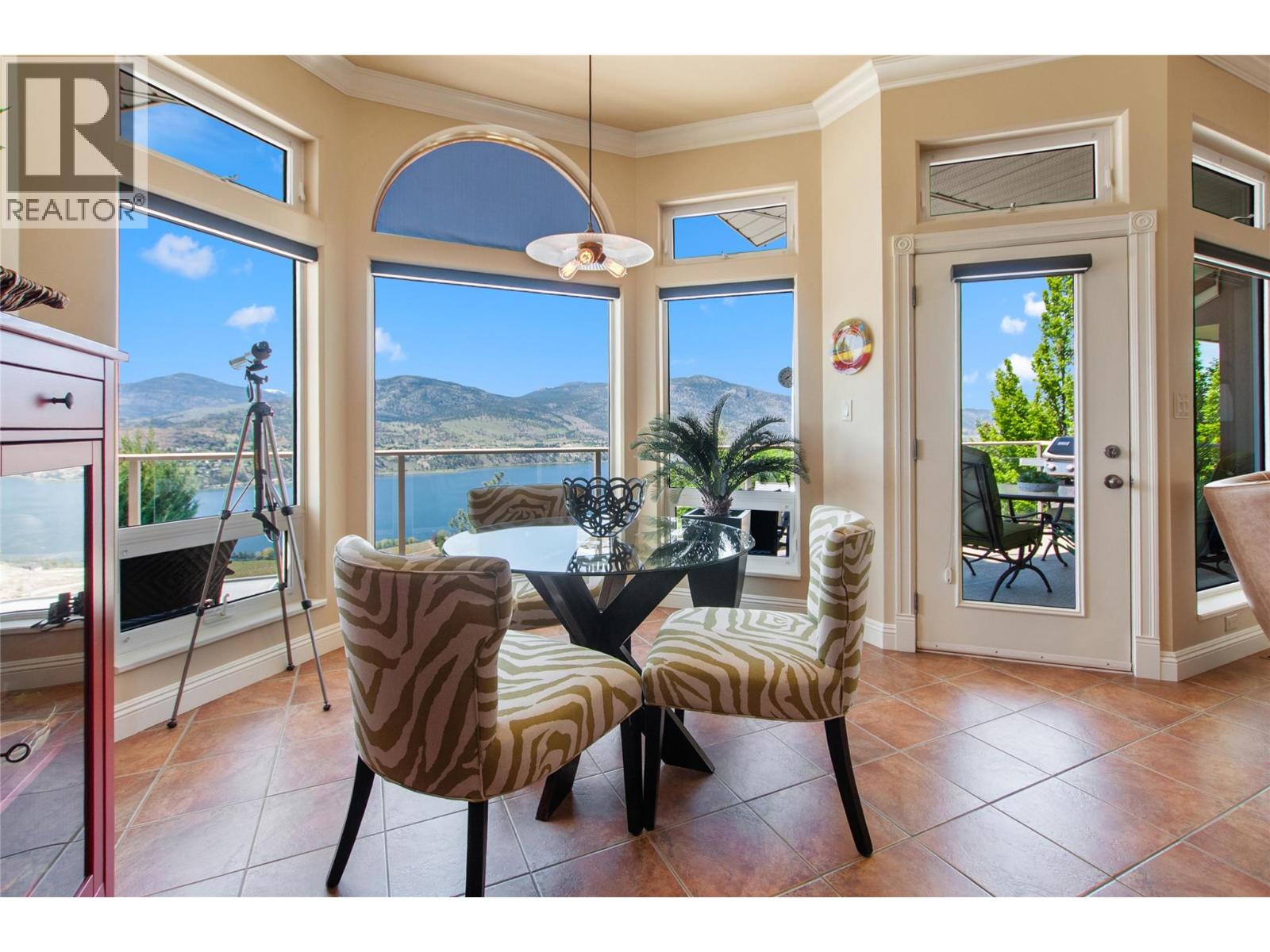 153 Apple Road, Okanagan Falls, British Columbia  V0H 1R3 - Photo 8 - 10379125