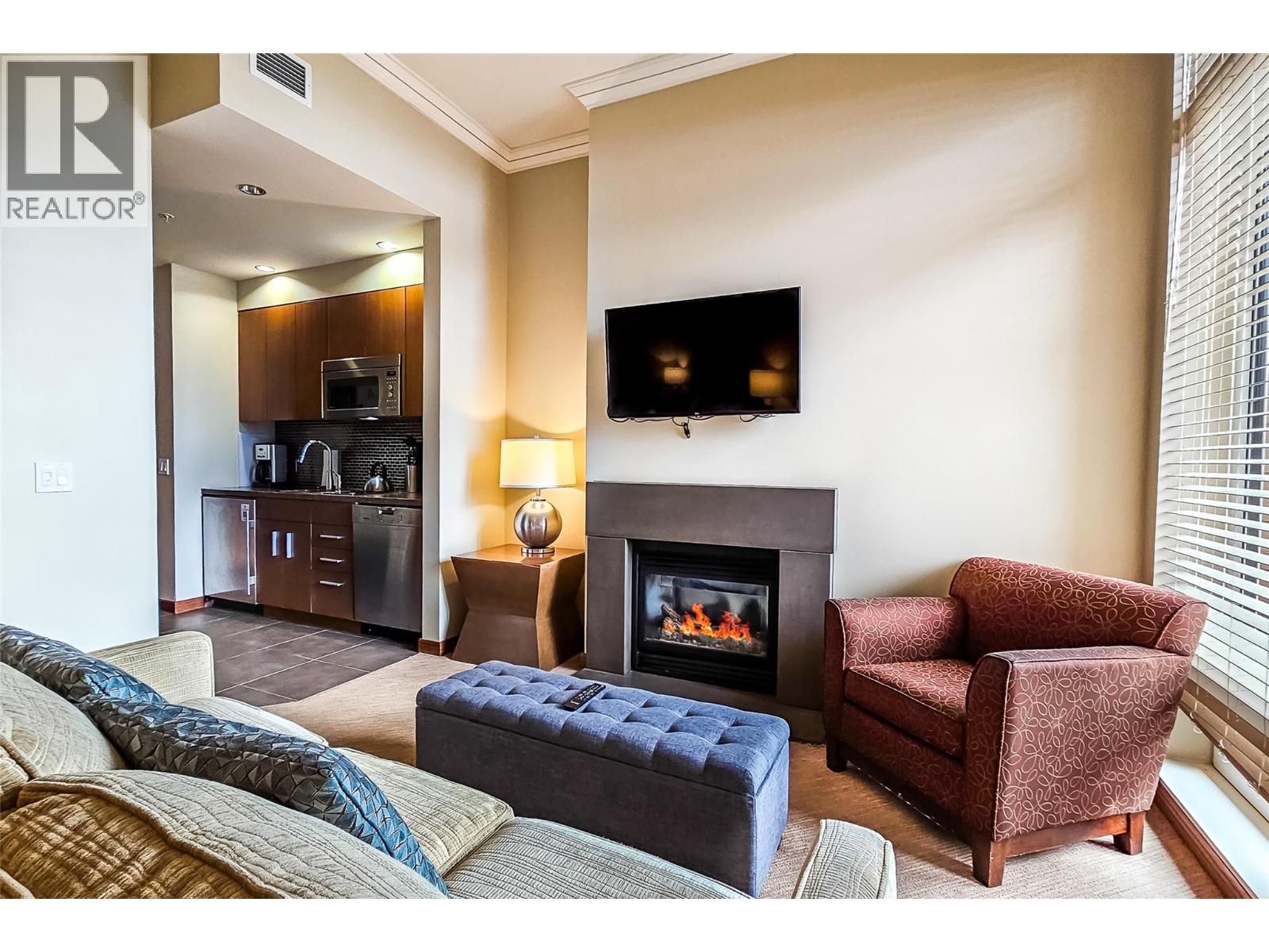 2950 Camozzi Road Unit# 1212, Revelstoke, British Columbia  V0E 2S1 - Photo 2 - 10380123