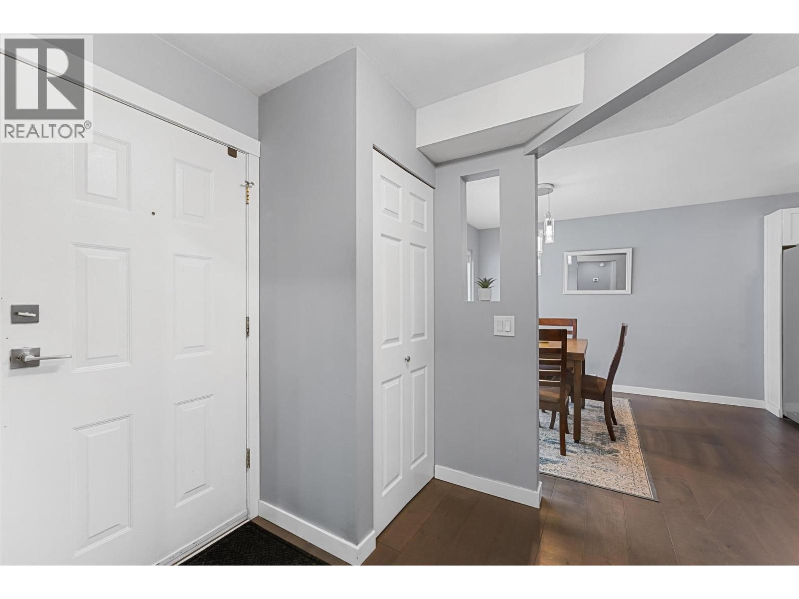 482 Snowsell Street N, Kelowna, British Columbia  V1V 2C7 - Photo 2 - 10379911