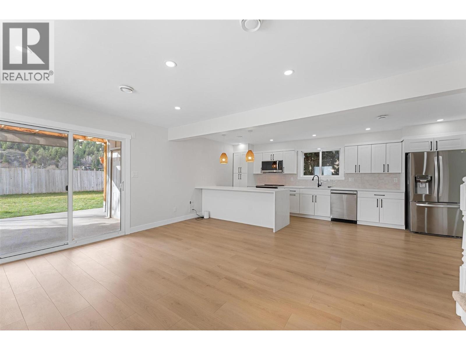 482 Snowsell Street N, Kelowna, British Columbia  V1V 2C7 - Photo 33 - 10379911