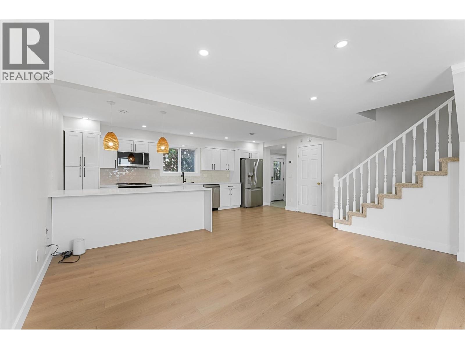 482 Snowsell Street N, Kelowna, British Columbia  V1V 2C7 - Photo 34 - 10379911