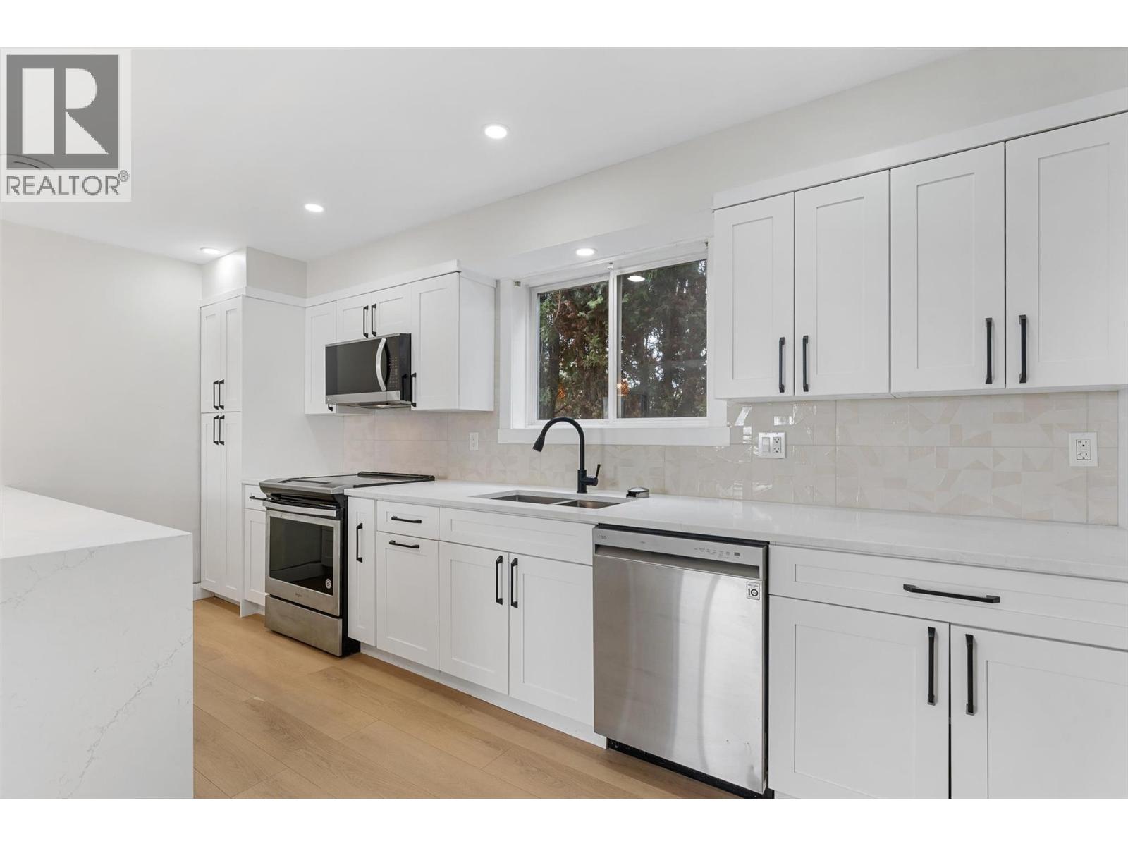 482 Snowsell Street N, Kelowna, British Columbia  V1V 2C7 - Photo 35 - 10379911
