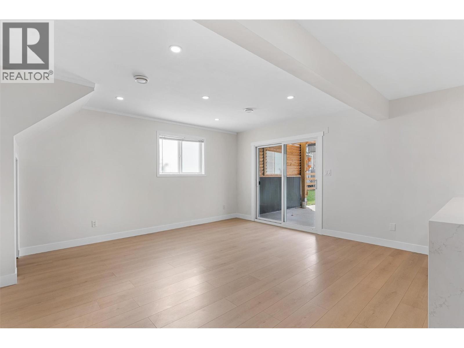 482 Snowsell Street N, Kelowna, British Columbia  V1V 2C7 - Photo 36 - 10379911