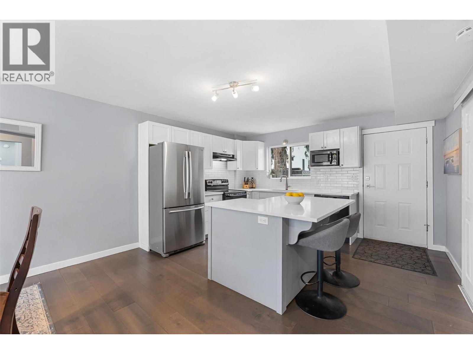 482 Snowsell Street N, Kelowna, British Columbia  V1V 2C7 - Photo 4 - 10379911