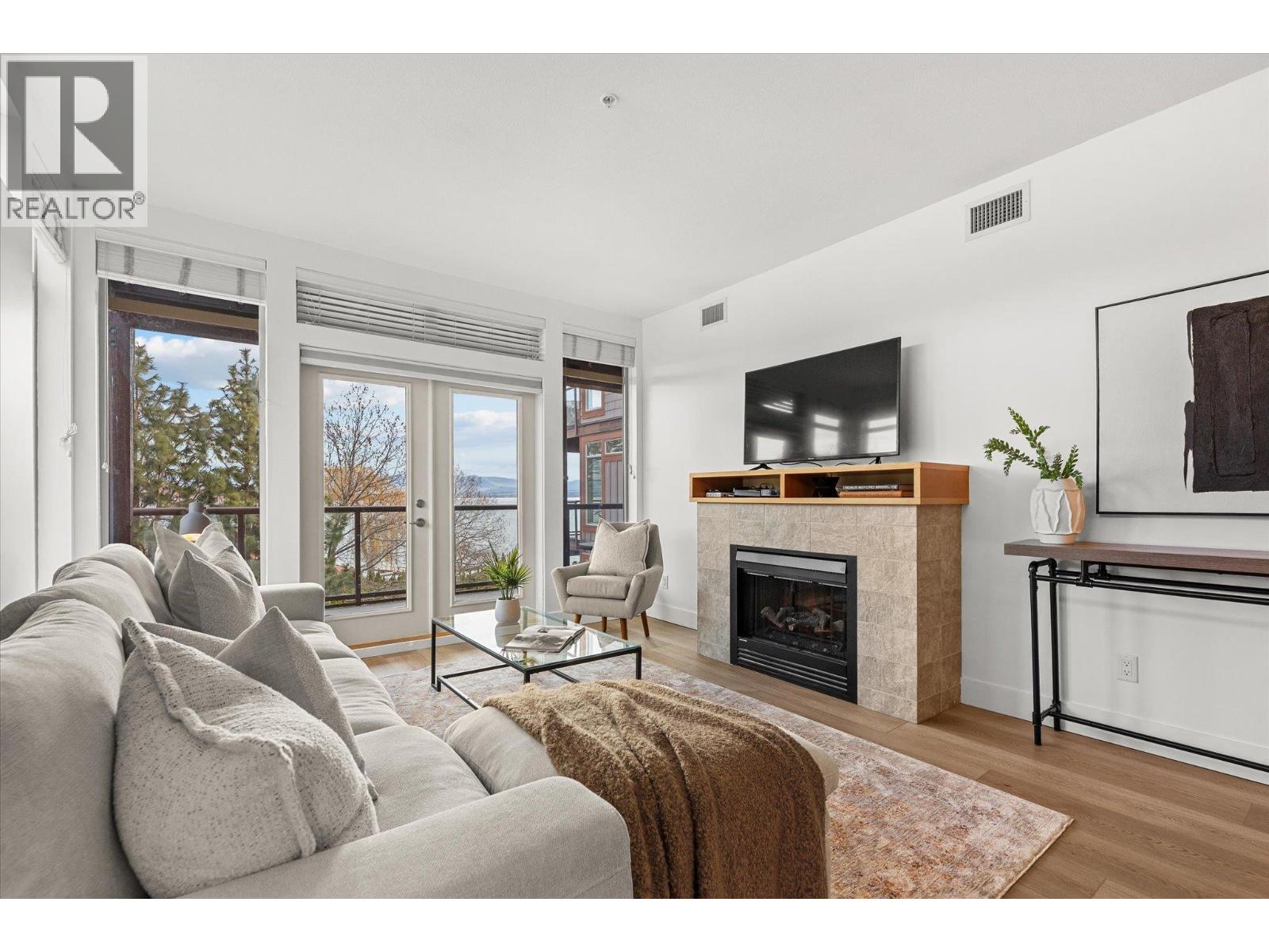 4205 Gellatly Road Unit# 305, West Kelowna, British Columbia  V4T 2K2 - Photo 3 - 10379790