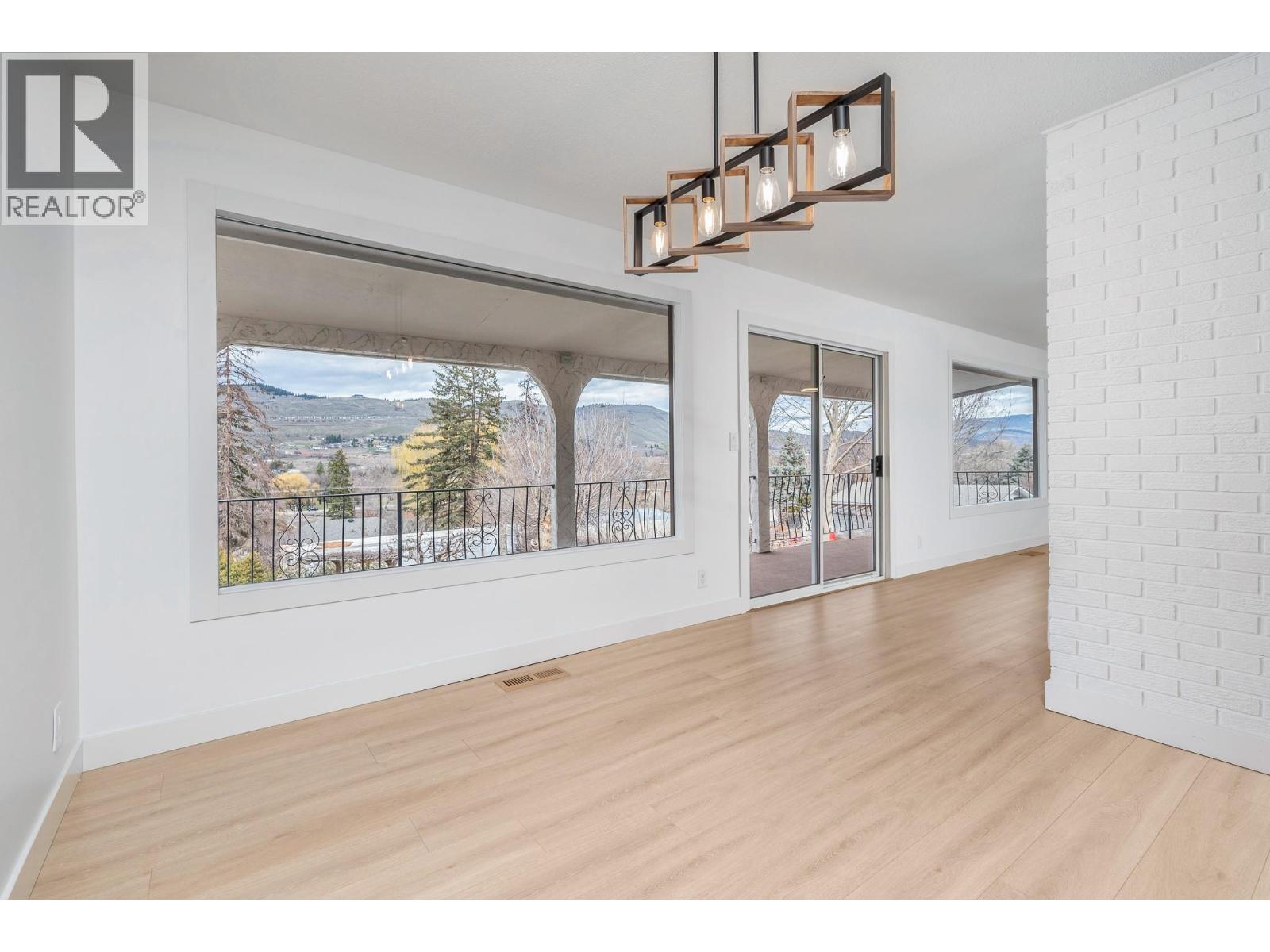 6531 Longacre Drive, Vernon, British Columbia  V1H 1H9 - Photo 12 - 10380227