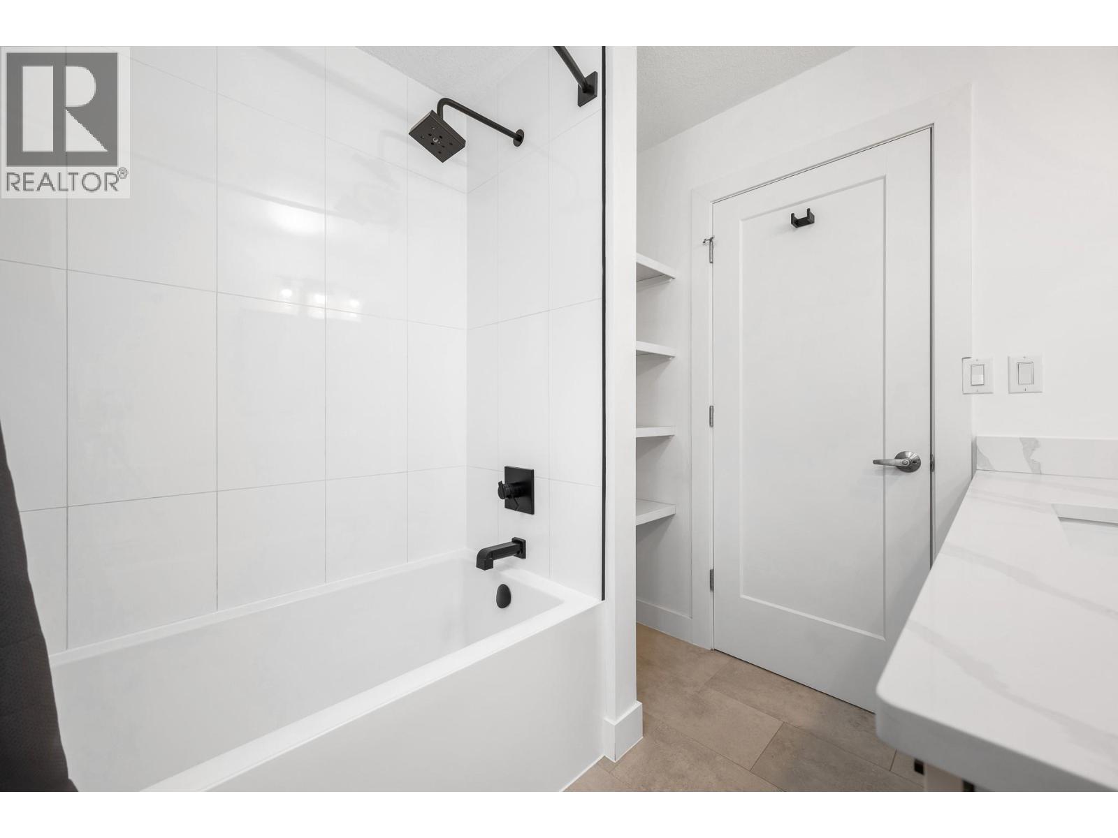 6531 Longacre Drive, Vernon, British Columbia  V1H 1H9 - Photo 22 - 10380227