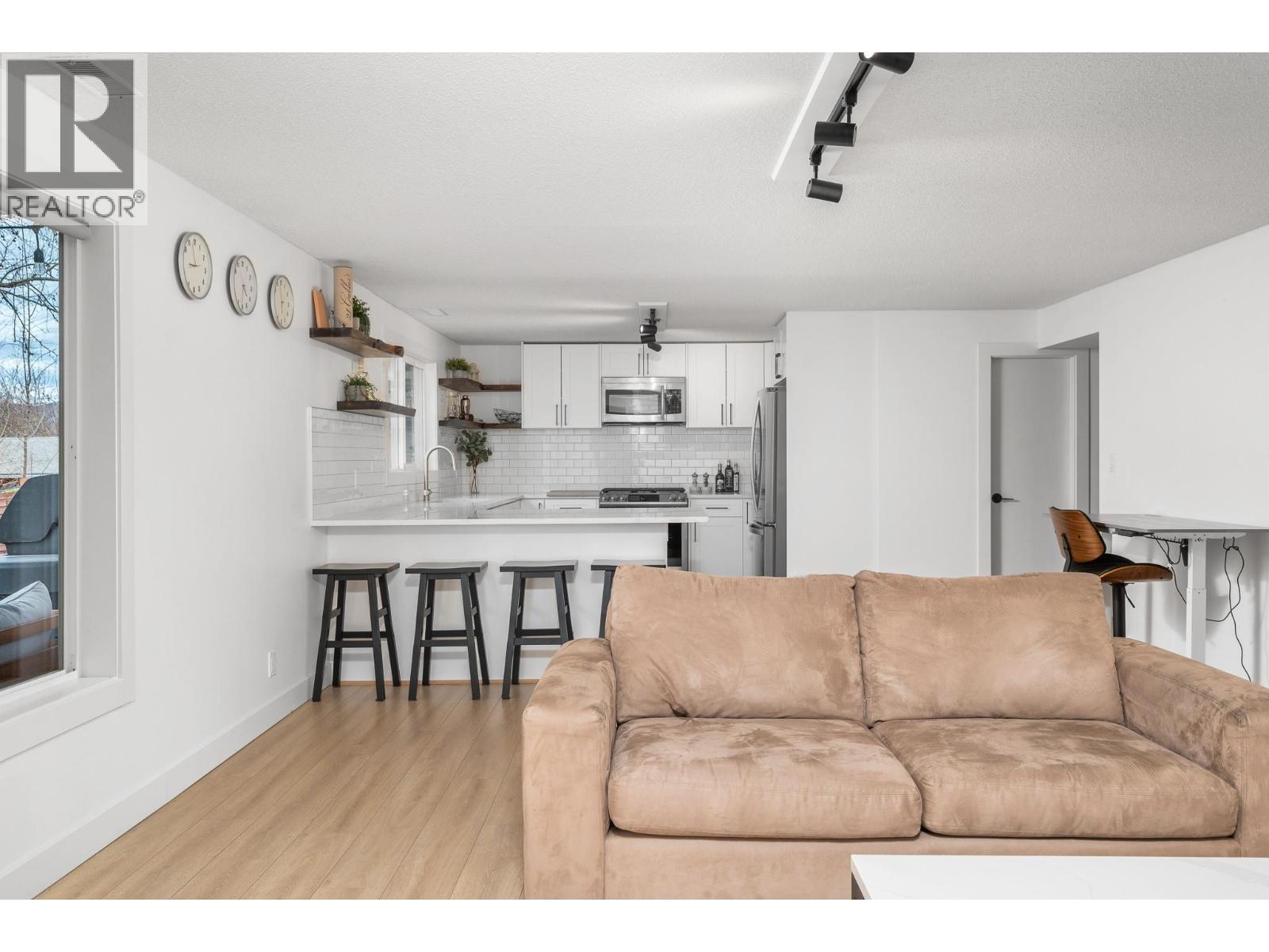 6531 Longacre Drive, Vernon, British Columbia  V1H 1H9 - Photo 27 - 10380227