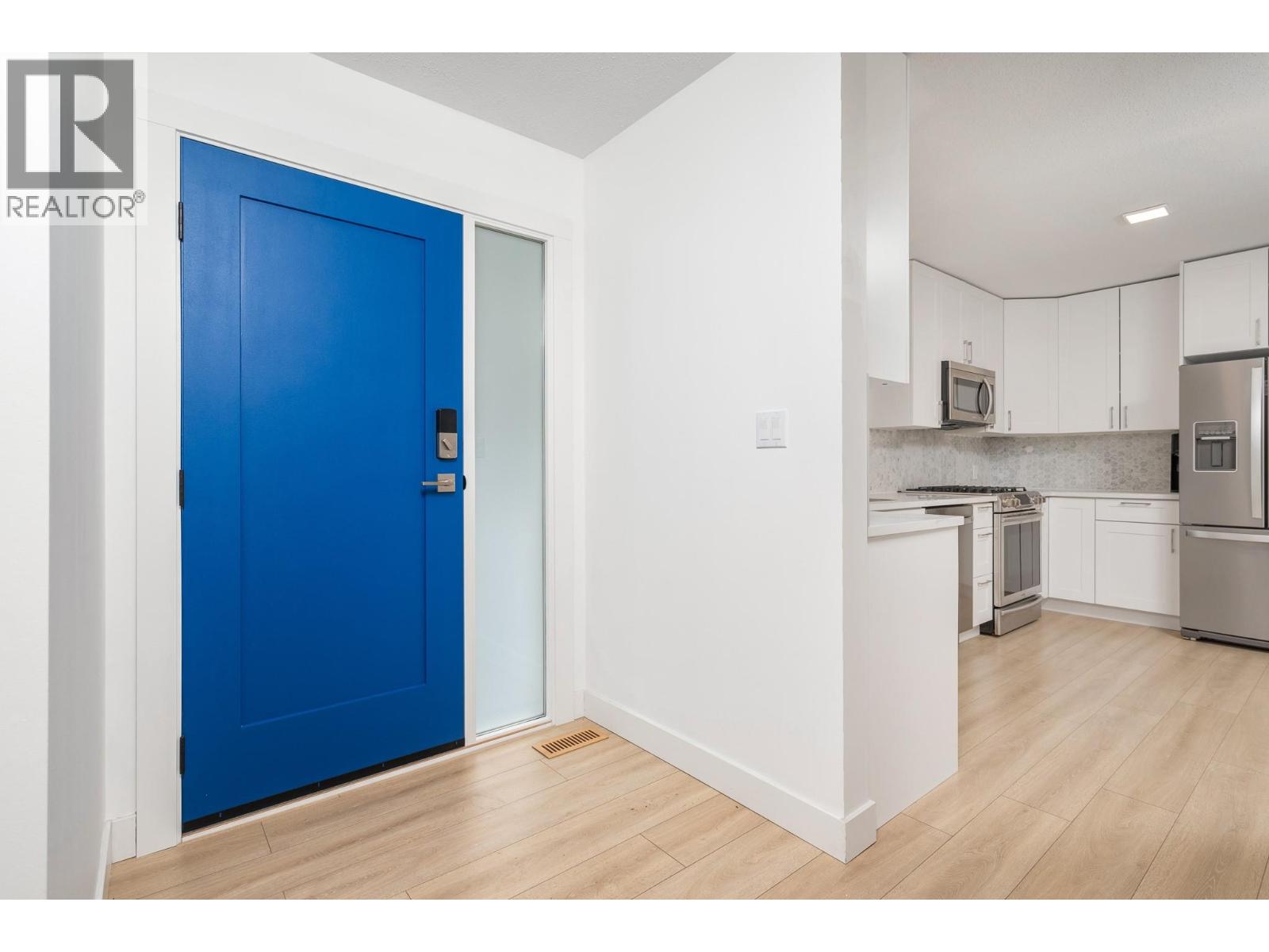 6531 Longacre Drive, Vernon, British Columbia  V1H 1H9 - Photo 6 - 10380227