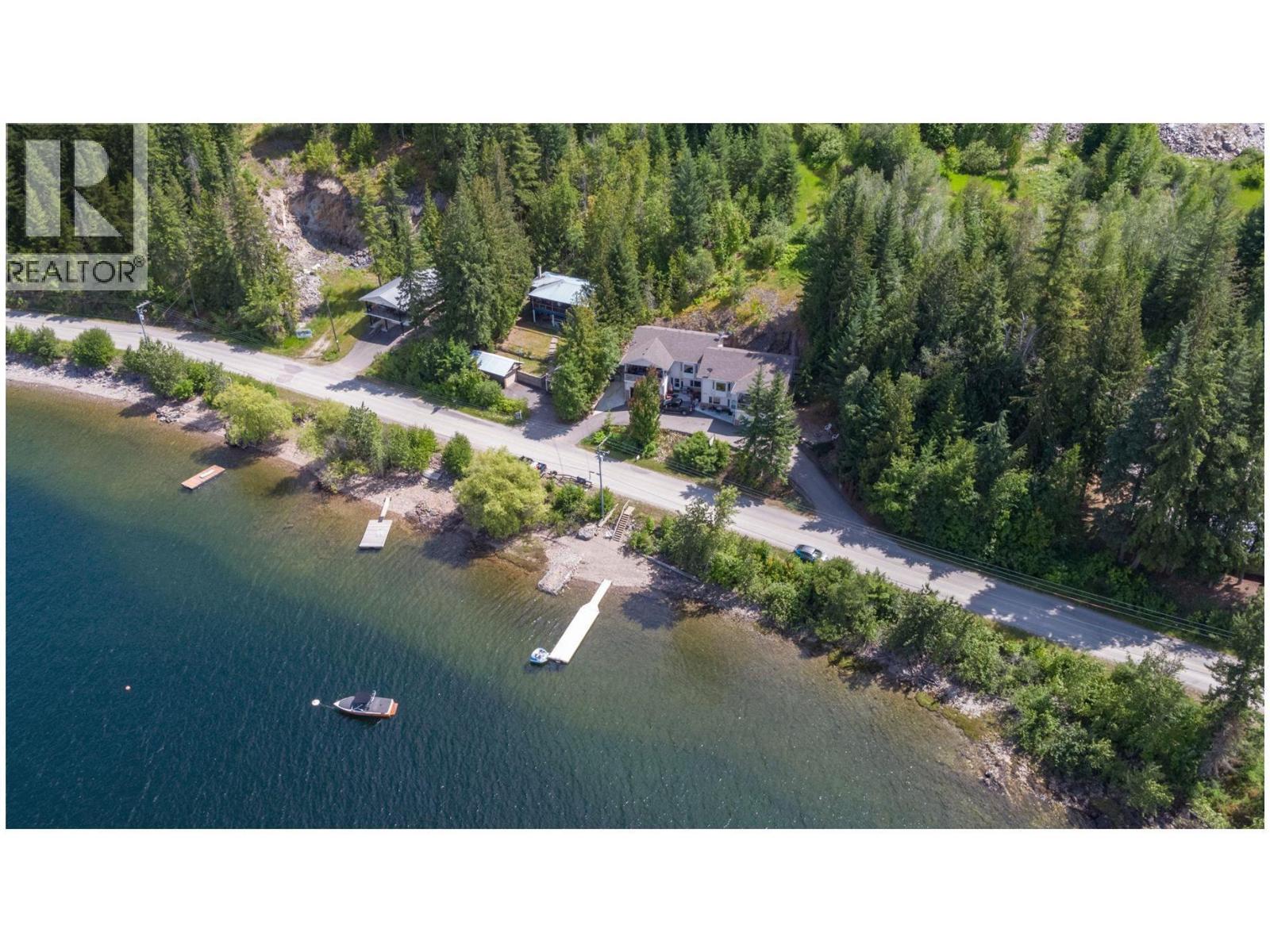 3610 Eagle Bay Road Unit# D, Eagle Bay, British Columbia  V0E 1T0 - Photo 3 - 10380174