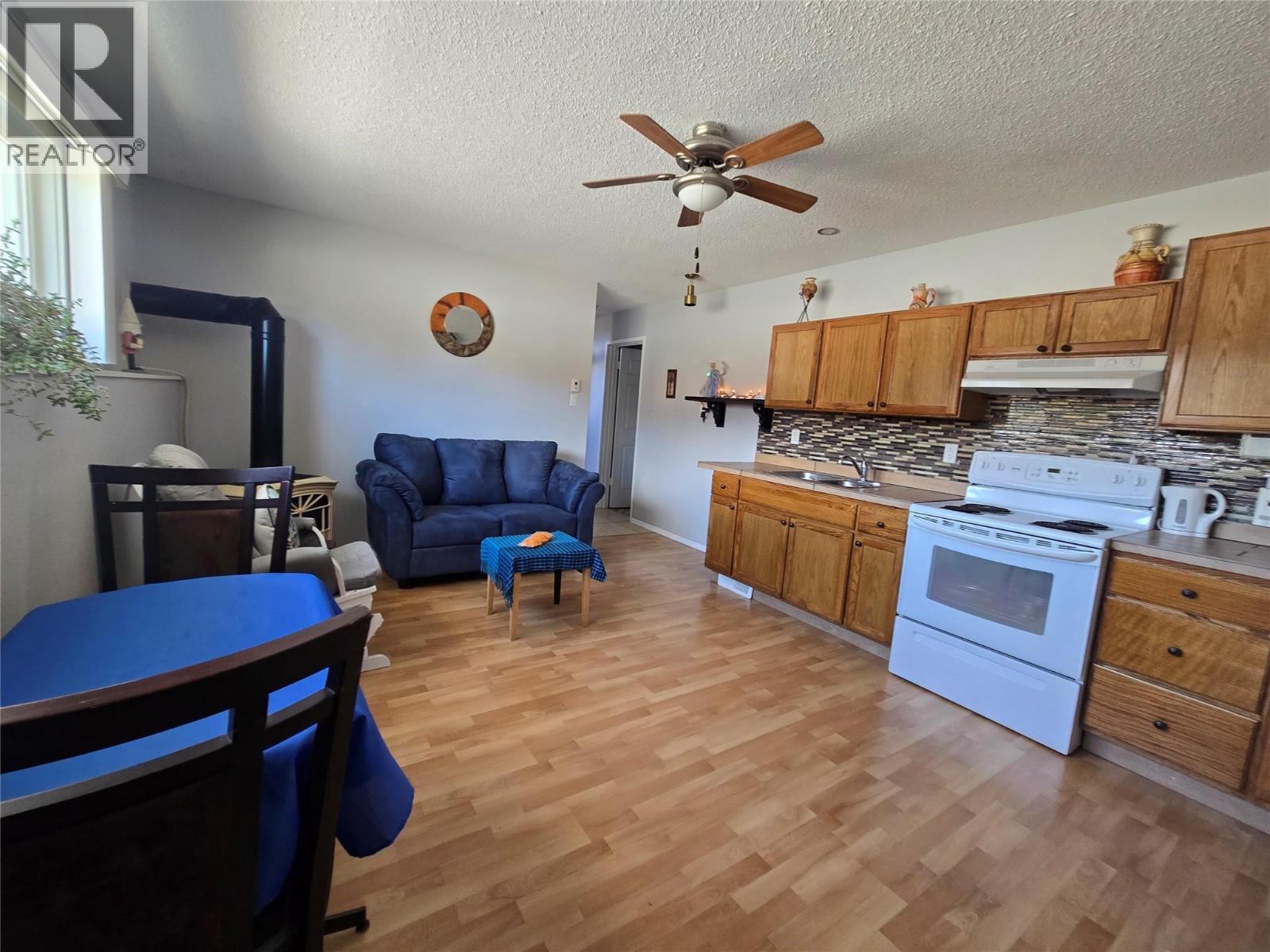 9 Dogwood Place, Osoyoos, British Columbia  V0H 1V1 - Photo 11 - 10380177