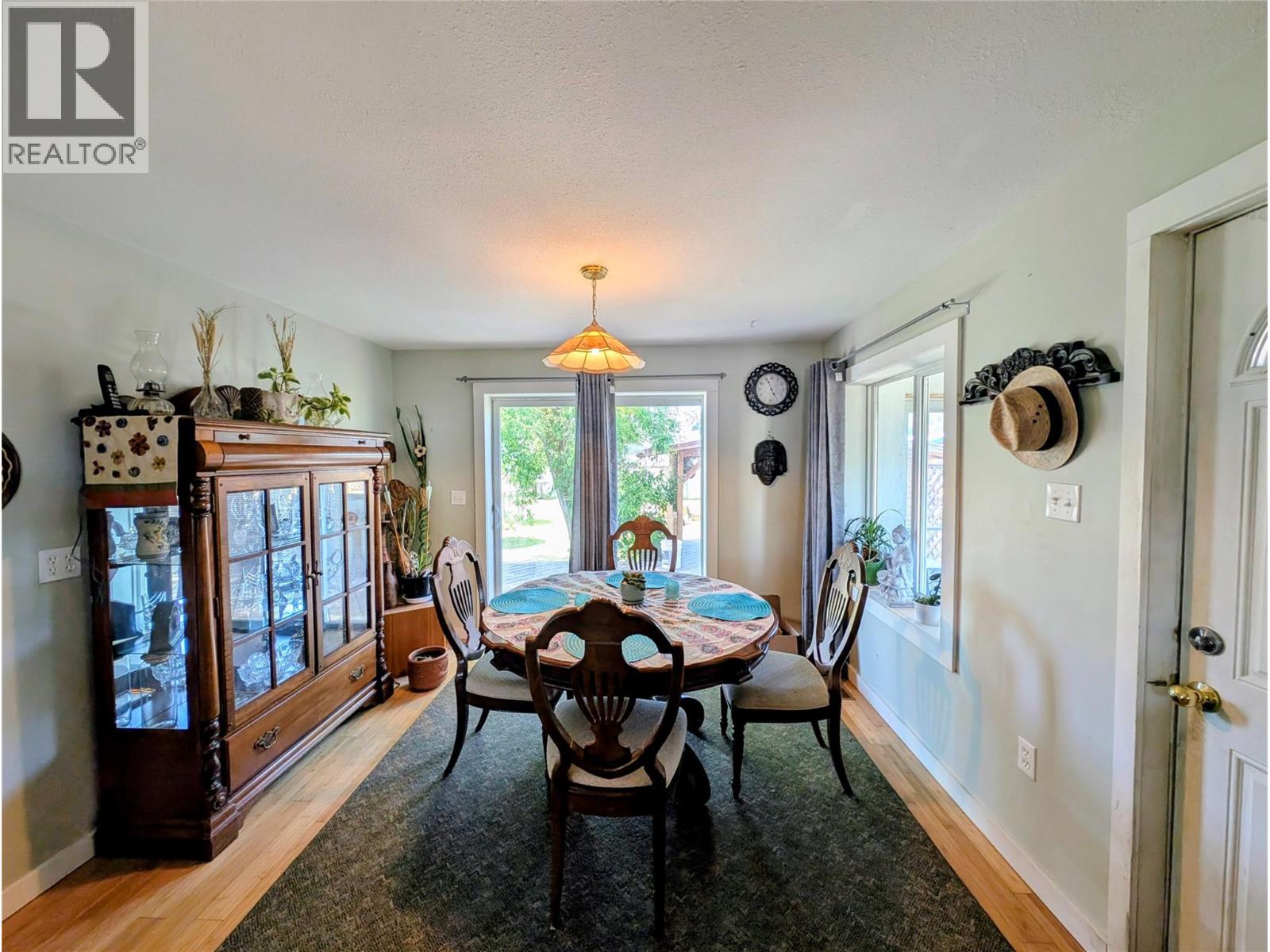 311 Dewdney Avenue, Clinton, British Columbia  V0K 1K0 - Photo 11 - 10380267