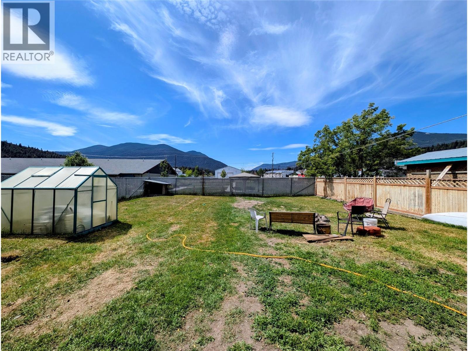 311 Dewdney Avenue, Clinton, British Columbia  V0K 1K0 - Photo 3 - 10380267