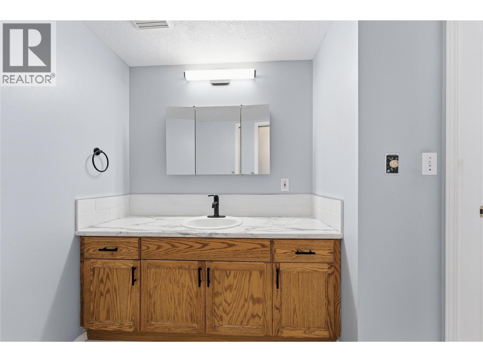 703 Granville Avenue Unit# 102, Enderby, British Columbia  V4Y 6A4 - Photo 19 - 10380183