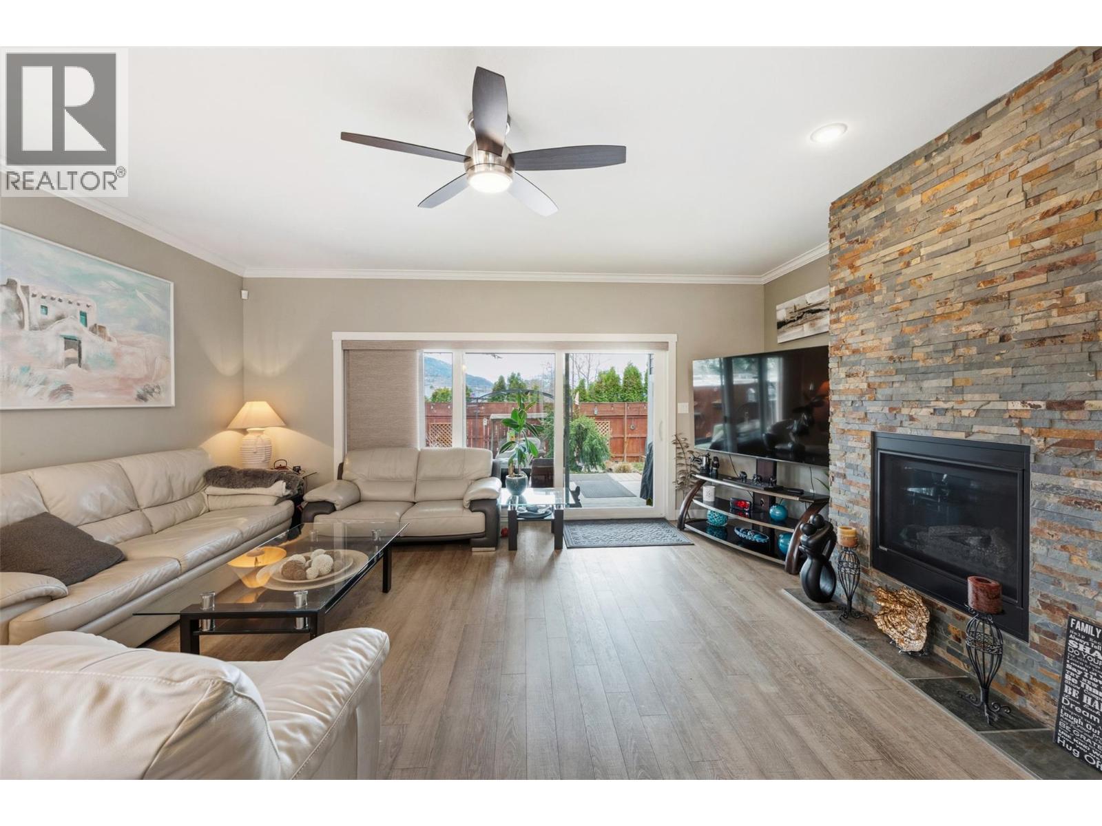 220 Brandon Avenue, Penticton, British Columbia  V2A 3S6 - Photo 3 - 10379297