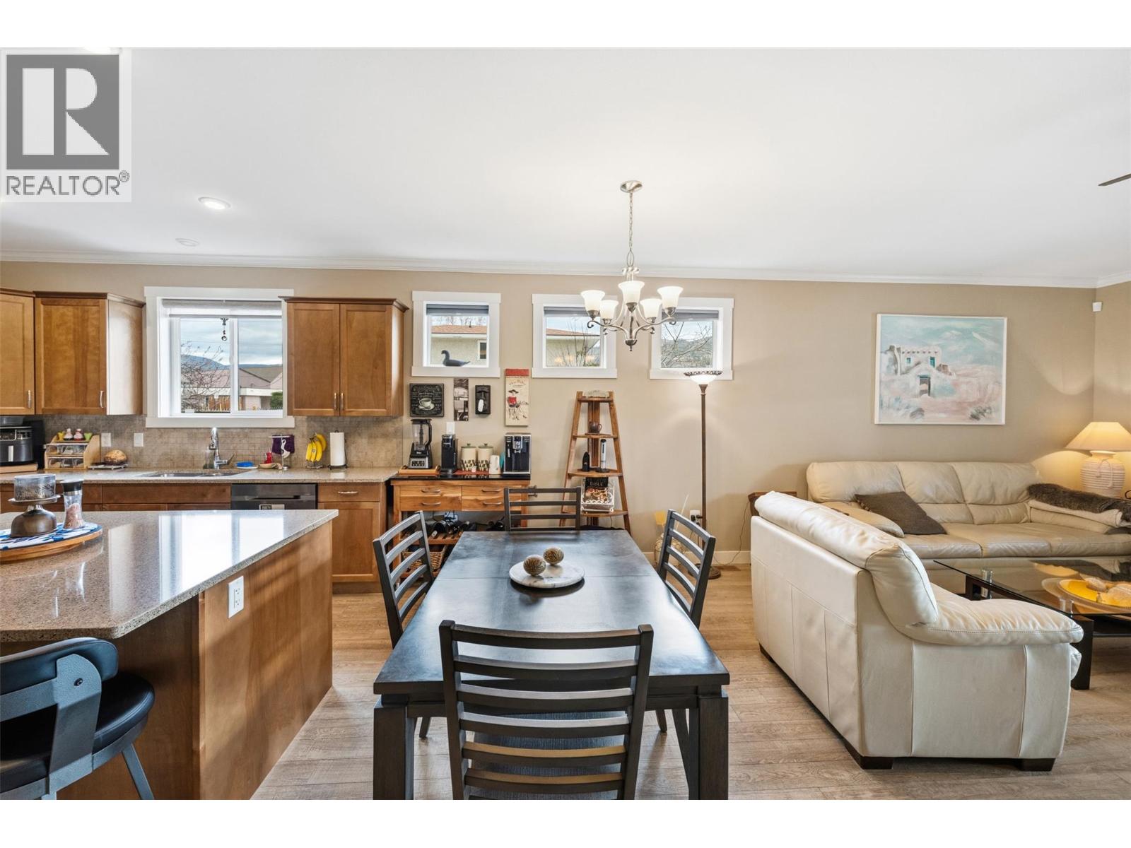 220 Brandon Avenue, Penticton, British Columbia  V2A 3S6 - Photo 9 - 10379297