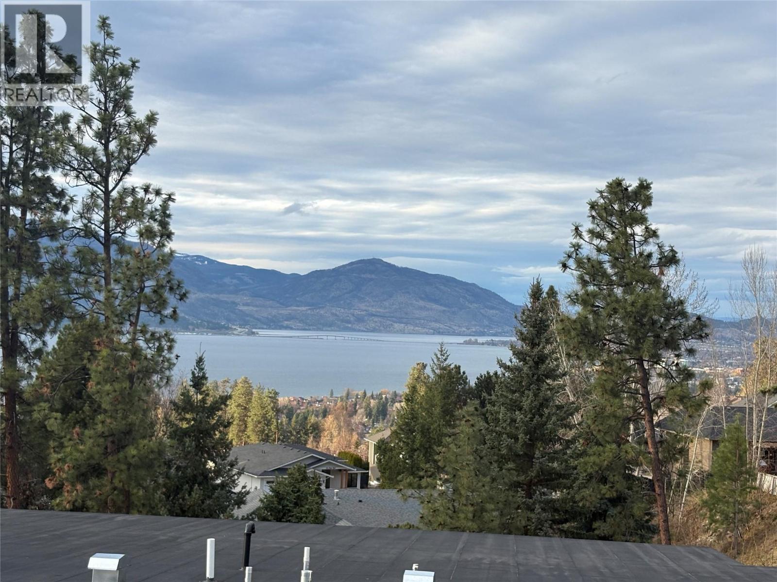 547 Hawes Court, Kelowna, British Columbia  V1W 5C5 - Photo 5 - 10380265