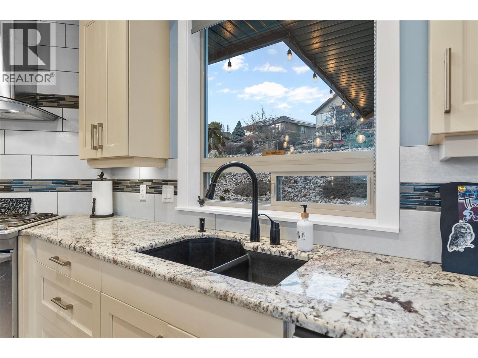 529 Whitecourt Place, Vernon, British Columbia  V1B 4B1 - Photo 23 - 10379337