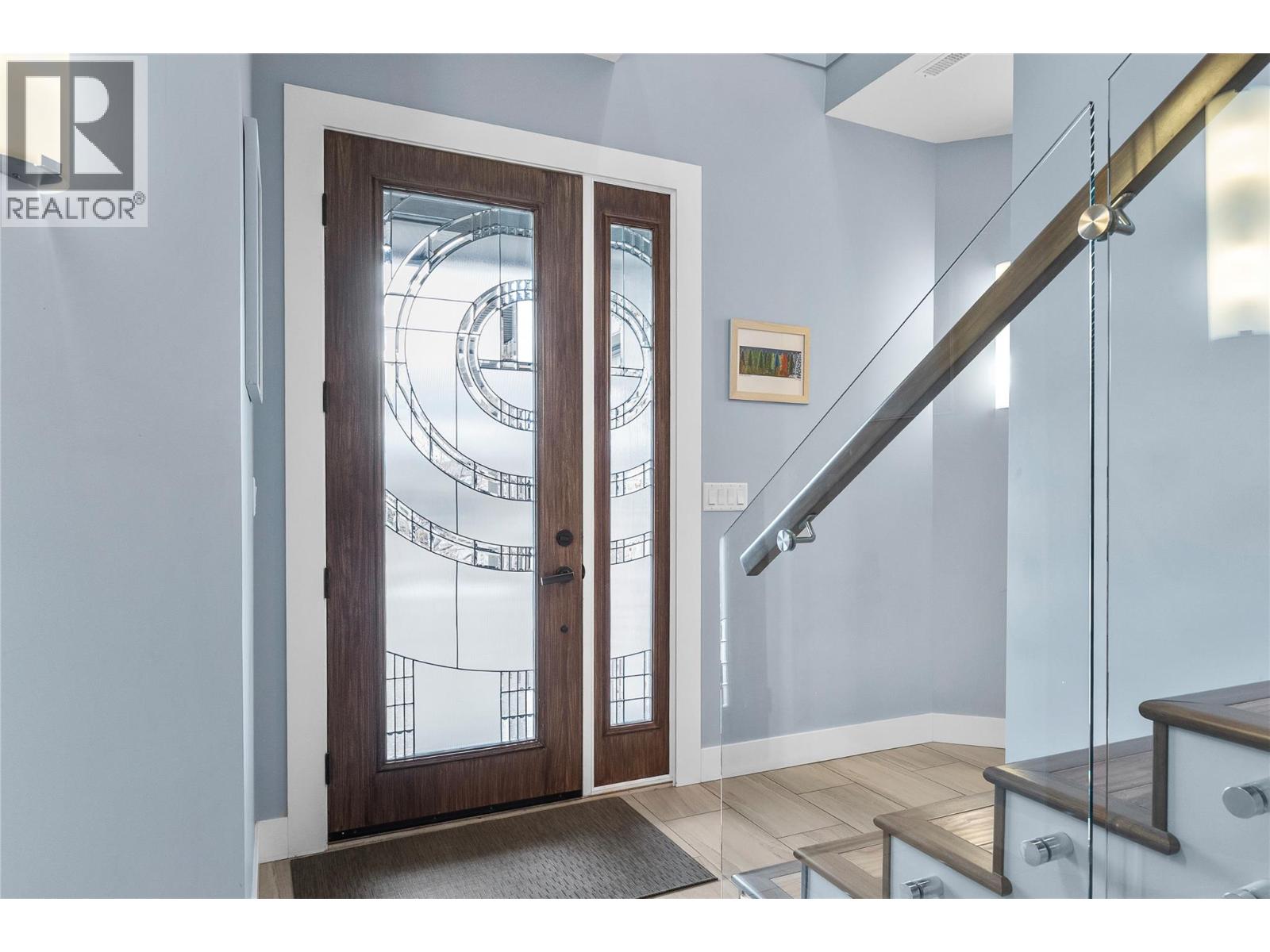 529 Whitecourt Place, Vernon, British Columbia  V1B 4B1 - Photo 5 - 10379337