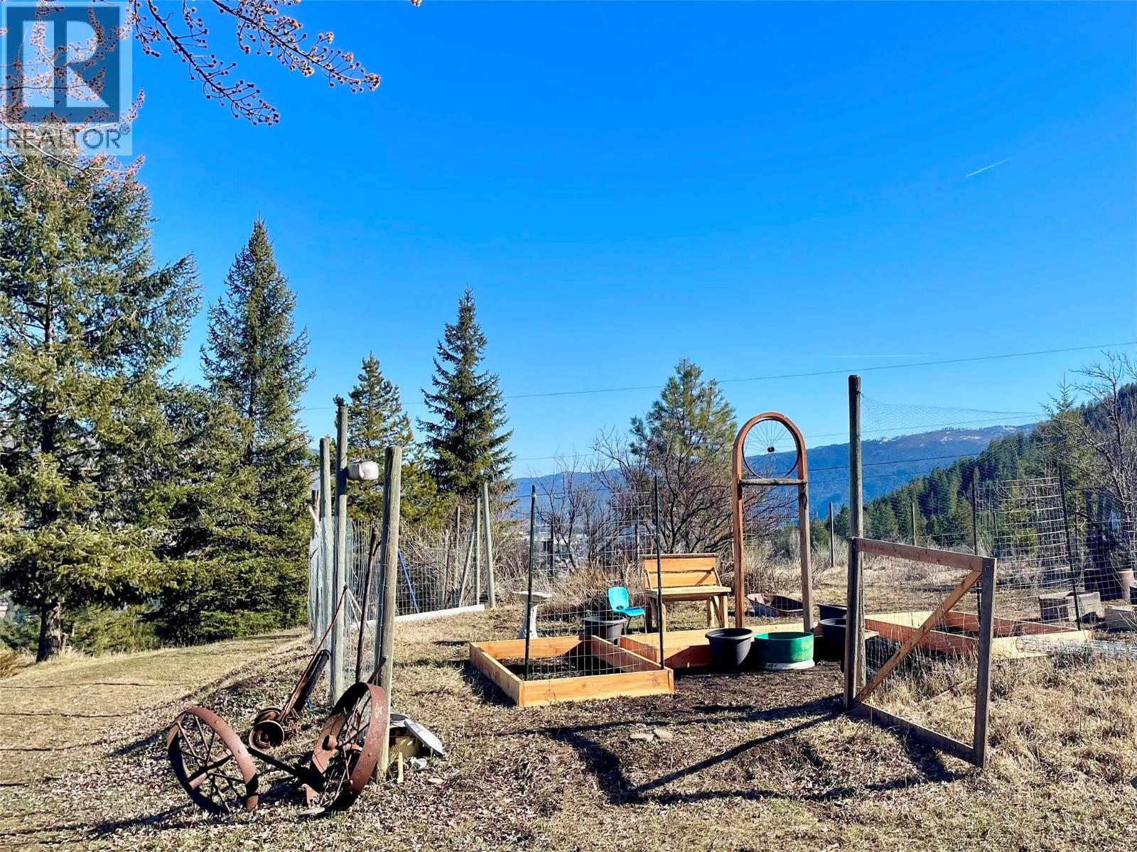 3775 Hardy Mountain Road, Grand Forks, British Columbia  V0H 1H2 - Photo 11 - 10380155