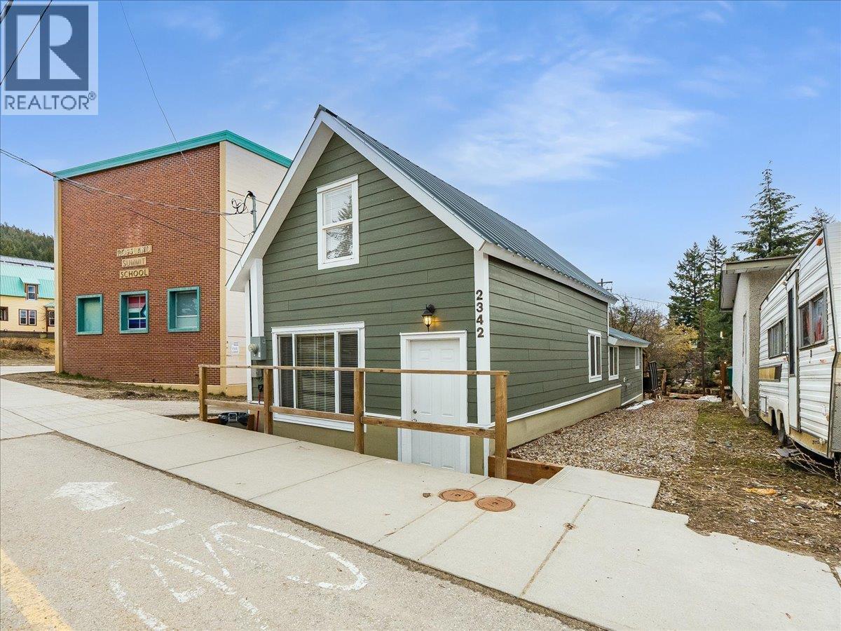 2342 Washington Street, rossland, British Columbia
