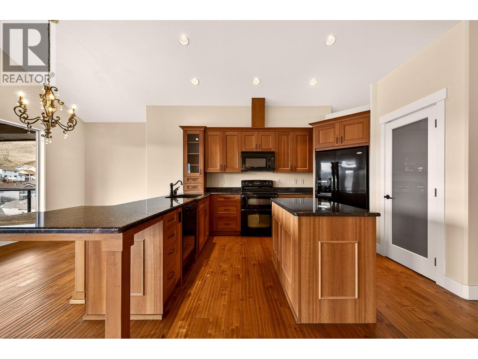 1067 Quail Drive, Kamloops, British Columbia  V2B 8N9 - Photo 10 - 10380238