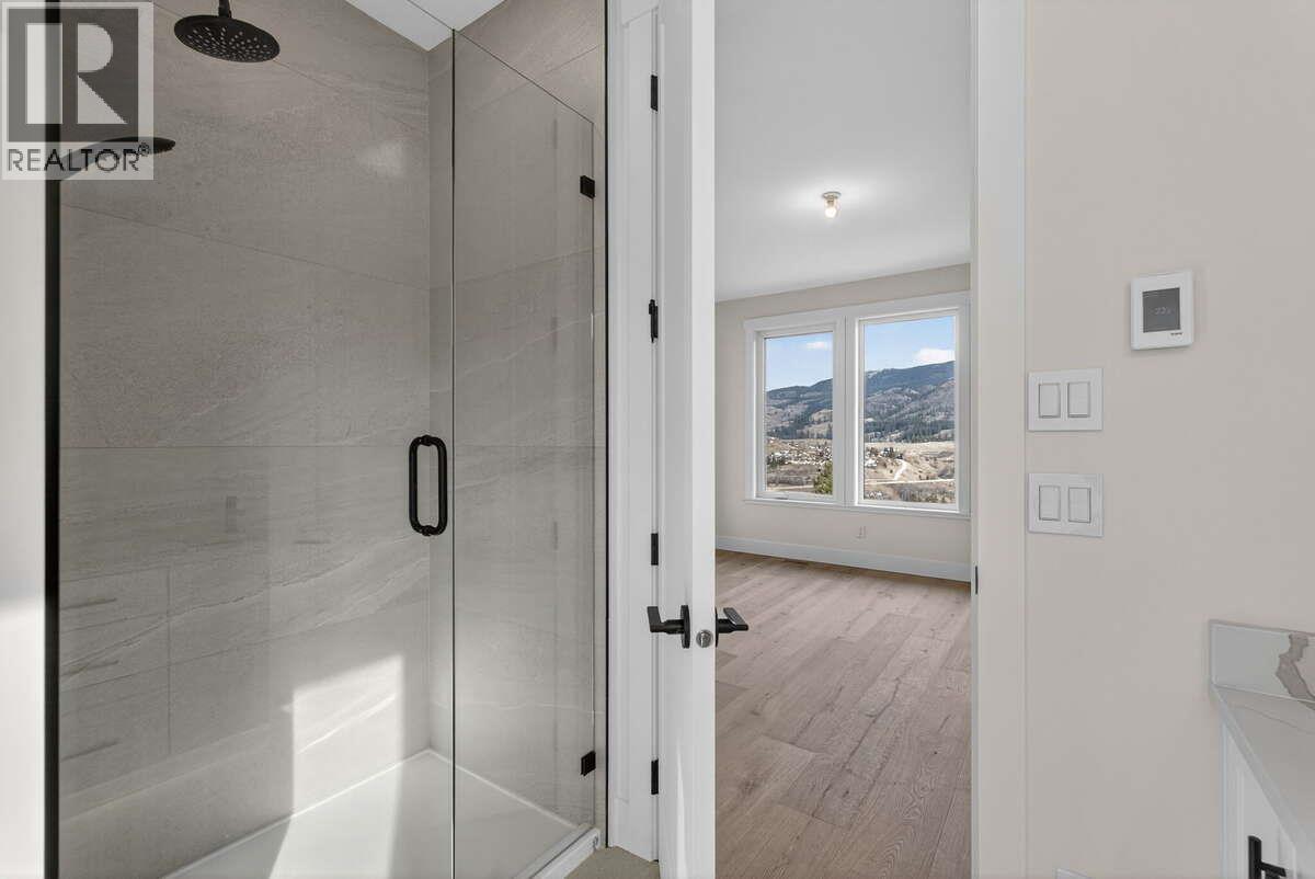 2150 Montenegro Drive, Kelowna, British Columbia  V1P 0B2 - Photo 18 - 10380330