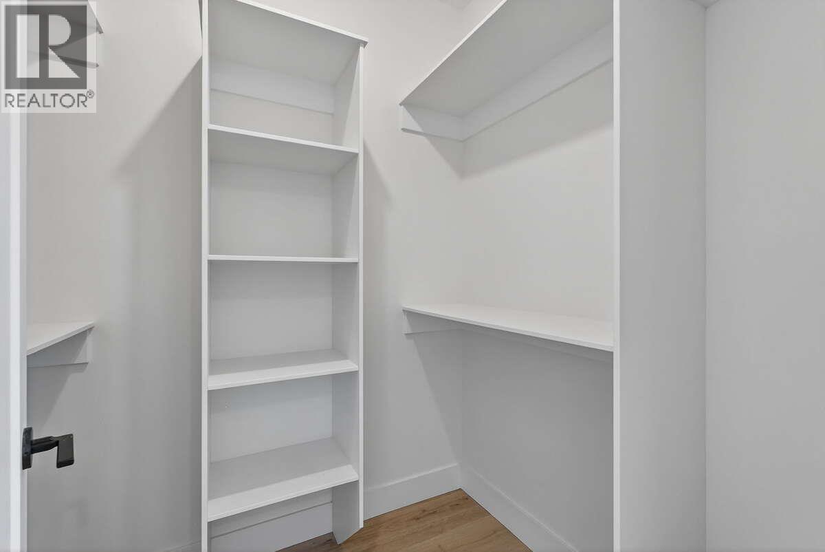 2150 Montenegro Drive, Kelowna, British Columbia  V1P 0B2 - Photo 19 - 10380330