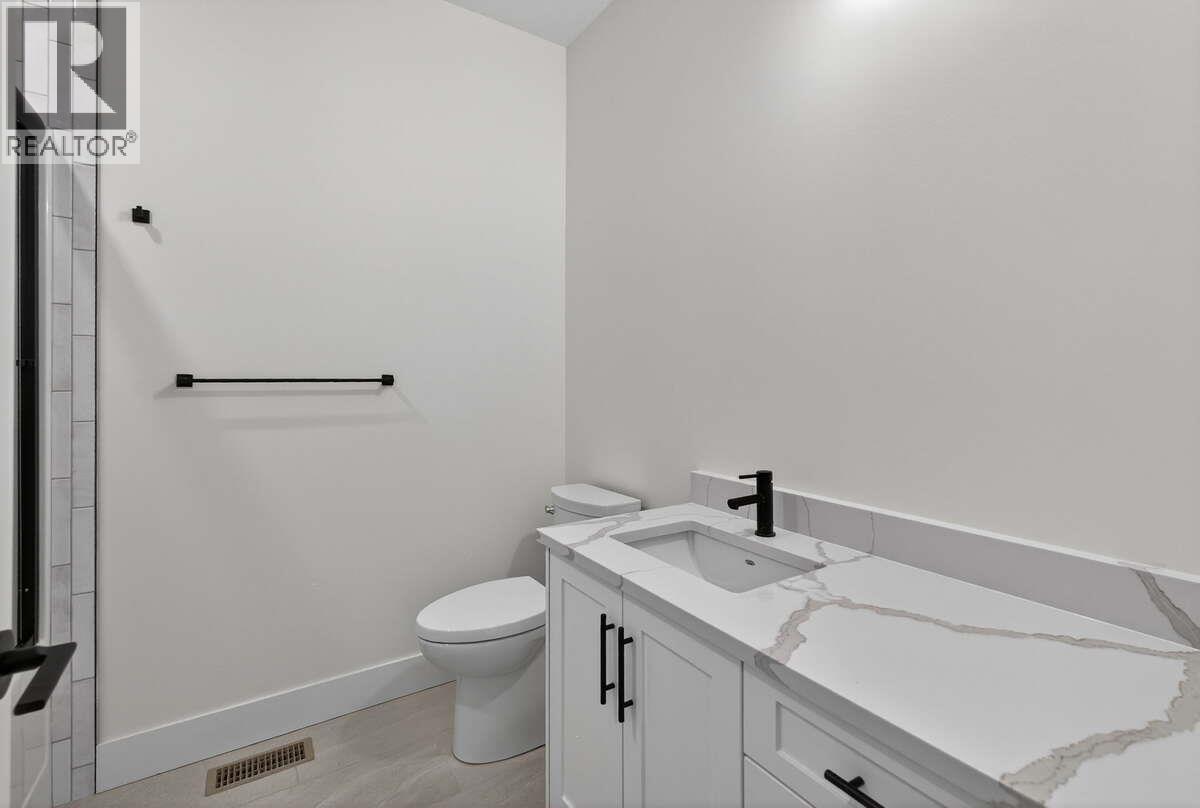 2150 Montenegro Drive, Kelowna, British Columbia  V1P 0B2 - Photo 24 - 10380330