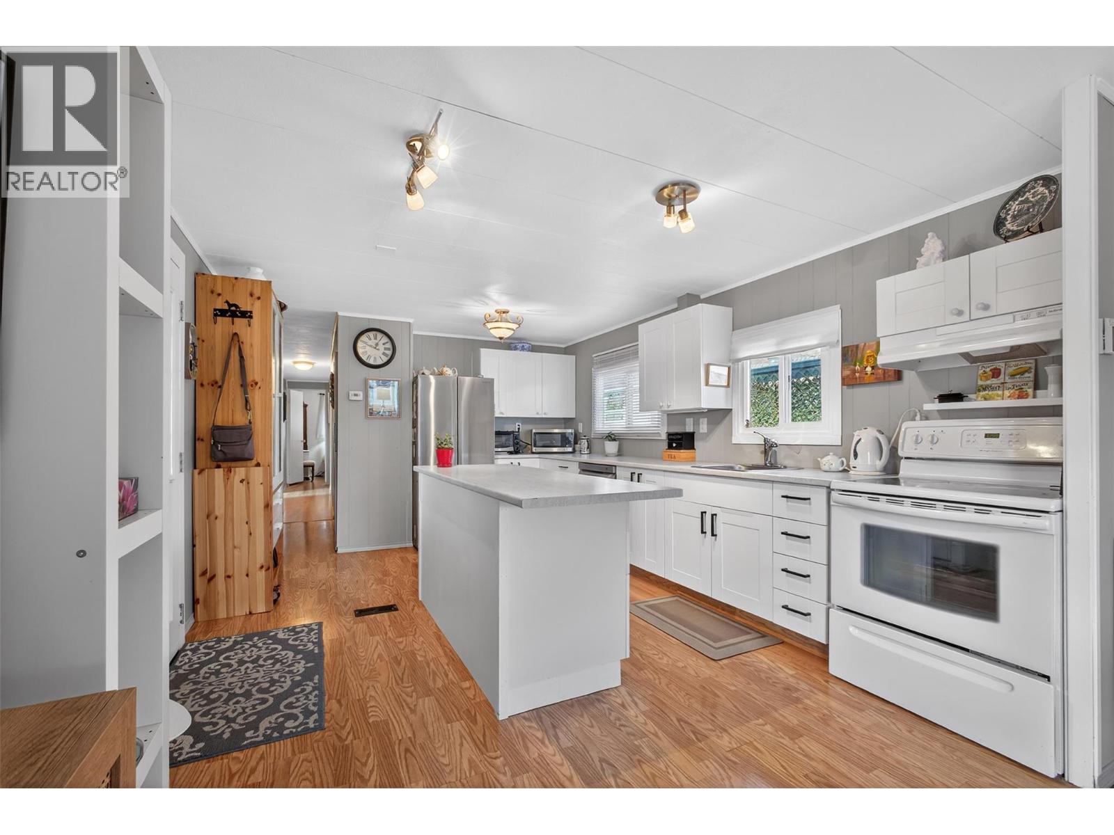 6663 Highway 97 South S Unit# 3, Peachland, British Columbia  V0H 1X7 - Photo 4 - 10380301
