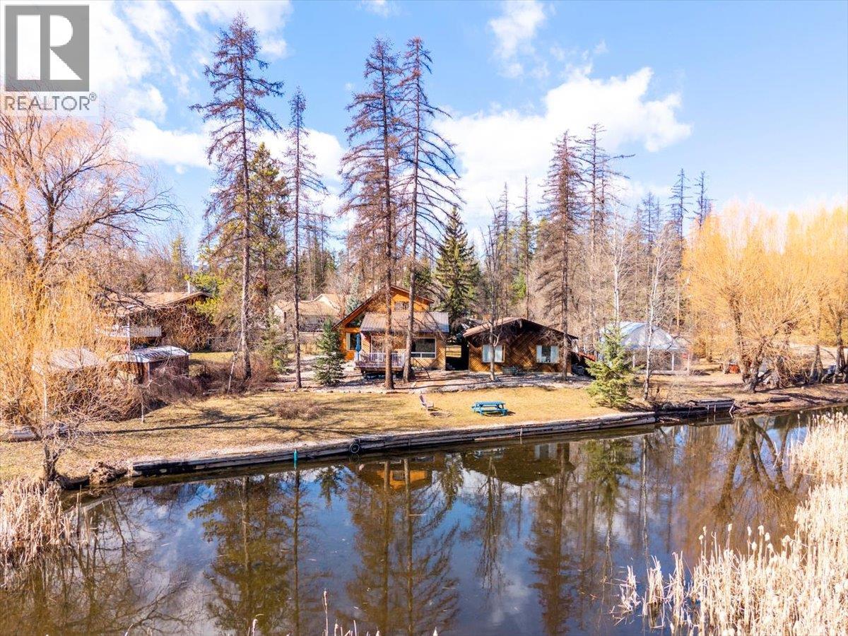 1536 Tie Lake Loop Rd. N Road, jaffray, British Columbia