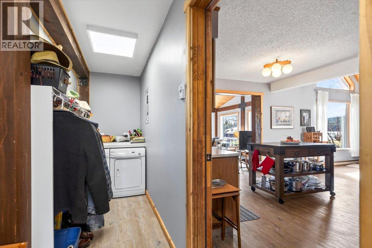 1536 Tie Lake Loop Rd. N Road, Jaffray, British Columbia  V0B 1T0 - Photo 11 - 10379679