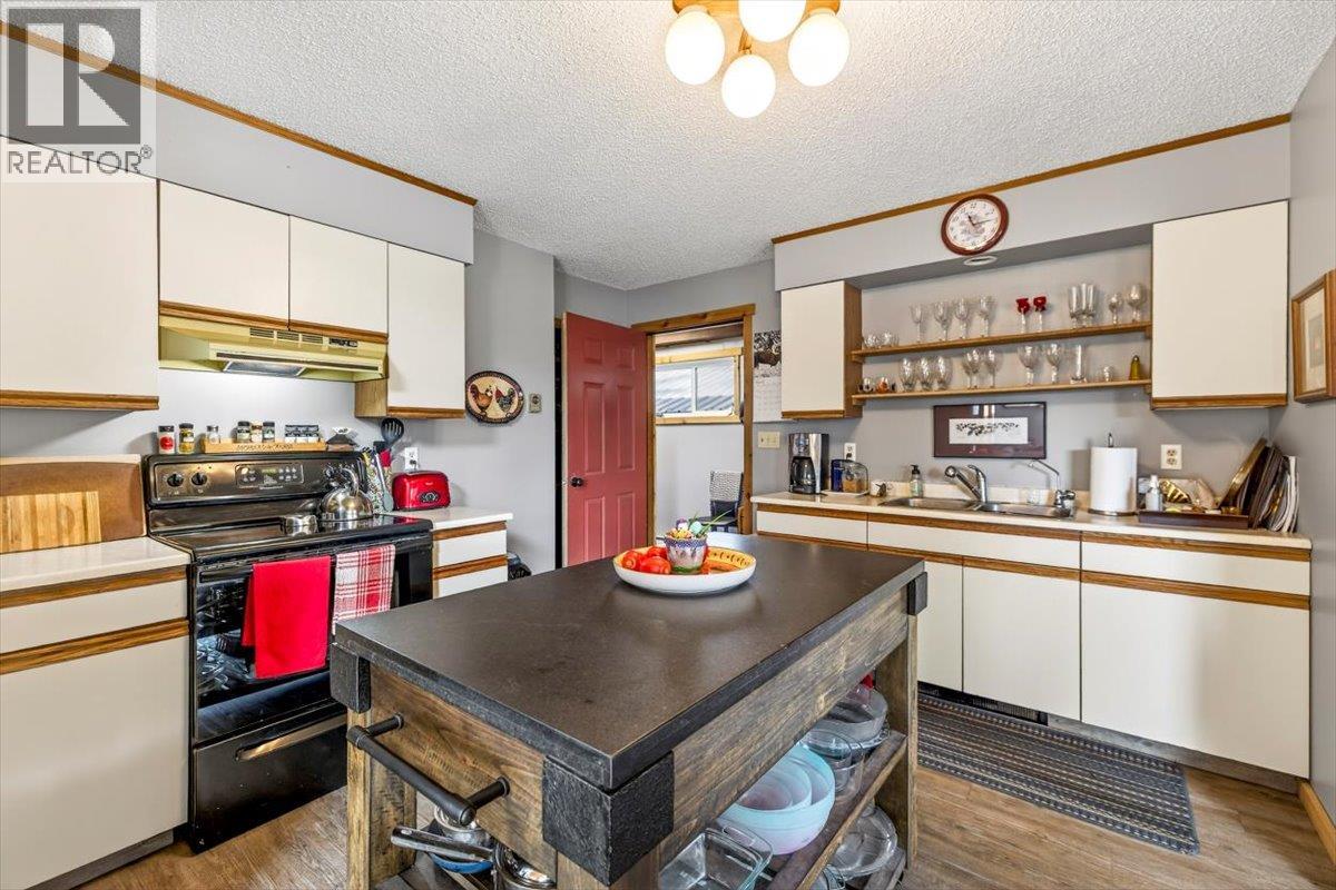 1536 Tie Lake Loop Rd. N Road, Jaffray, British Columbia  V0B 1T0 - Photo 12 - 10379679