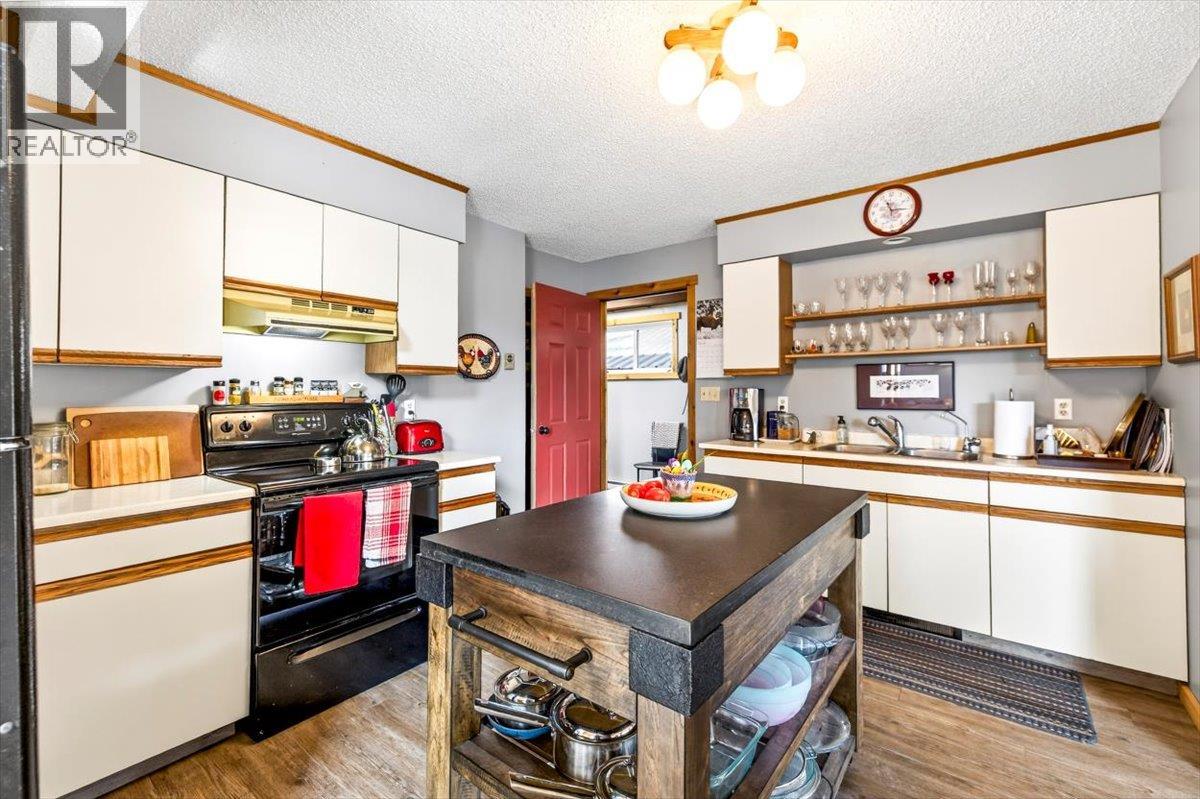 1536 Tie Lake Loop Rd. N Road, Jaffray, British Columbia  V0B 1T0 - Photo 14 - 10379679