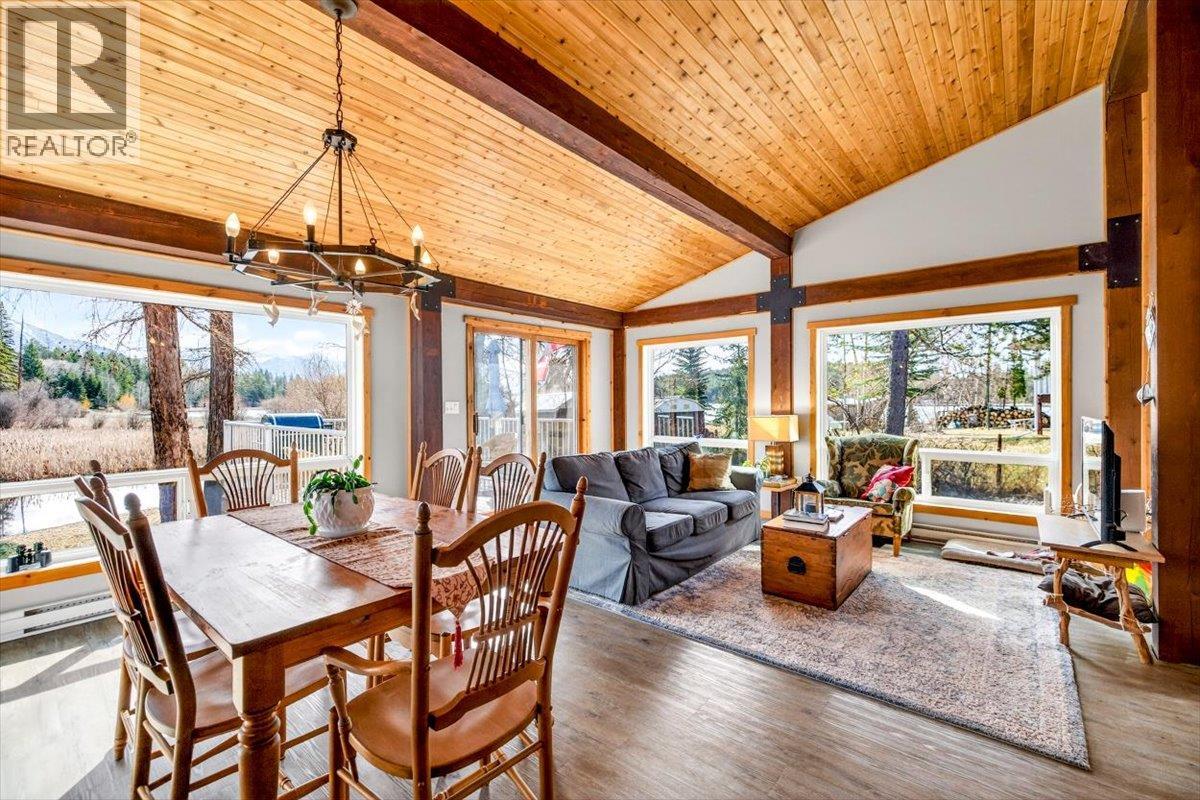 1536 Tie Lake Loop Rd. N Road, Jaffray, British Columbia  V0B 1T0 - Photo 16 - 10379679