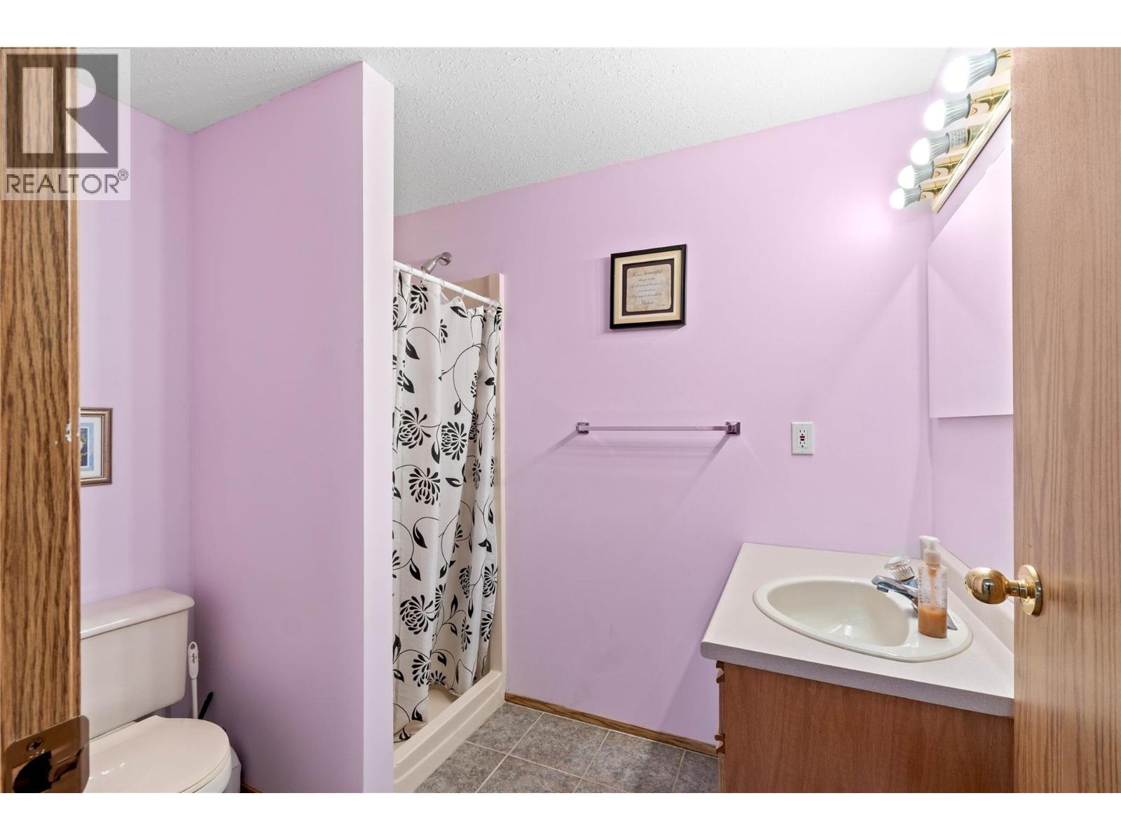 1120 14th Street, Kamloops, British Columbia  V2B 8K7 - Photo 27 - 10380290
