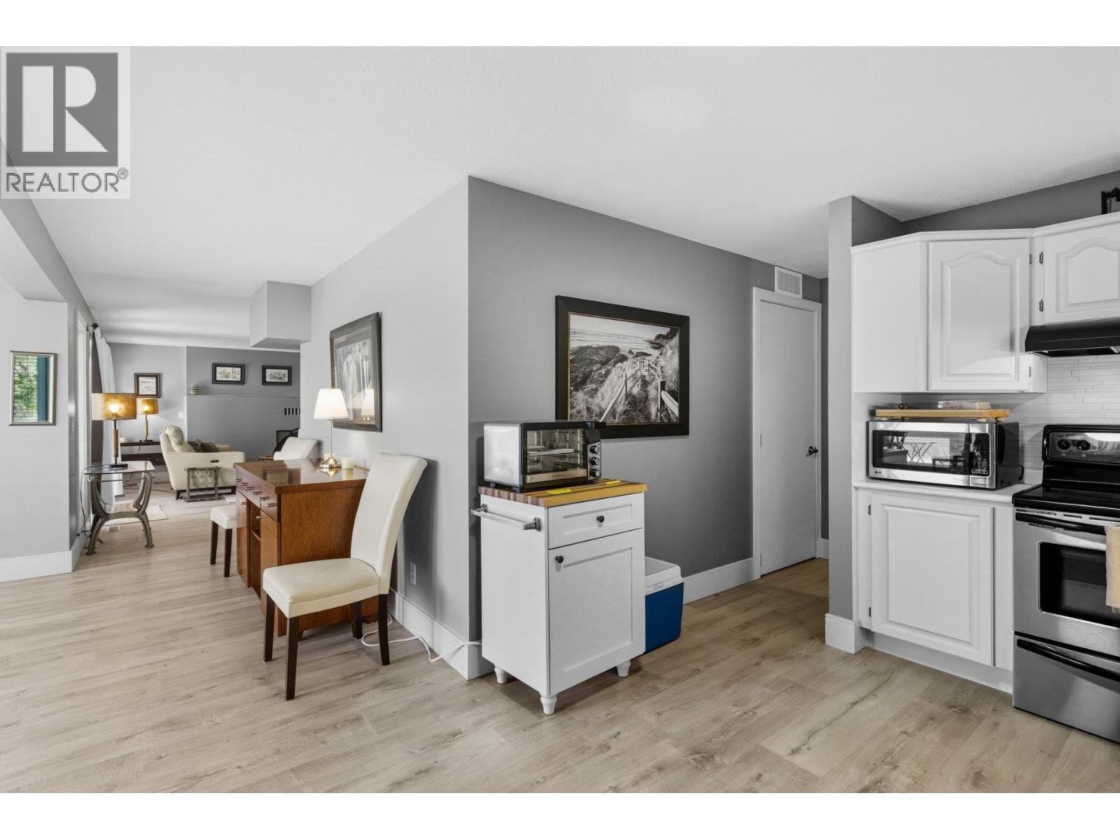 6555 Sherburn Road, Peachland, British Columbia  V0H 1X7 - Photo 50 - 10380104