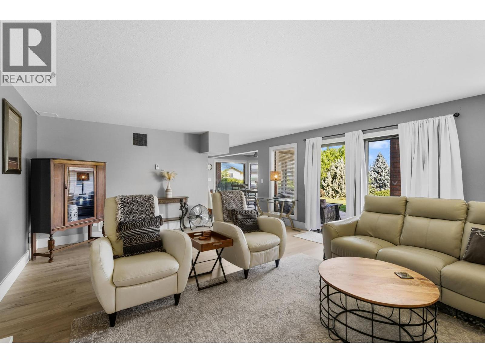 6555 Sherburn Road, Peachland, British Columbia  V0H 1X7 - Photo 55 - 10380104