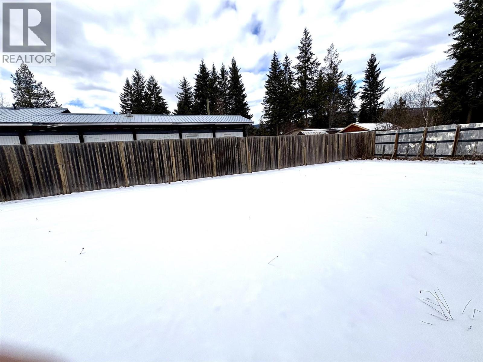 437 Wildwood Road, Clearwater, British Columbia  V0E 1N1 - Photo 15 - 10379948
