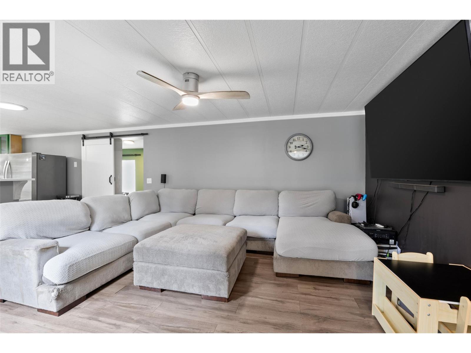 392 Walterdale Road, Kamloops, British Columbia  V2C 6H1 - Photo 6 - 10379330
