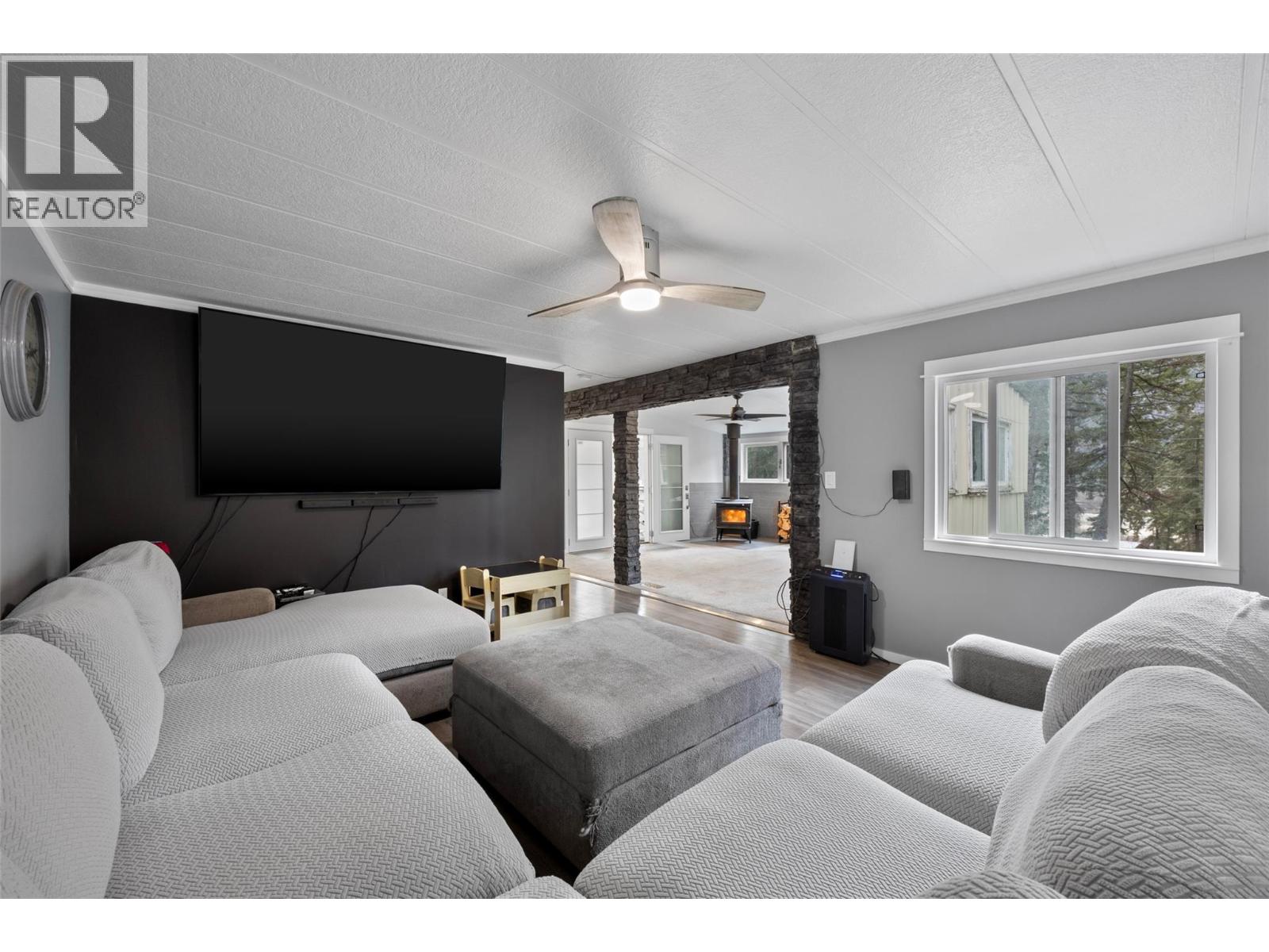 392 Walterdale Road, Kamloops, British Columbia  V2C 6H1 - Photo 7 - 10379330