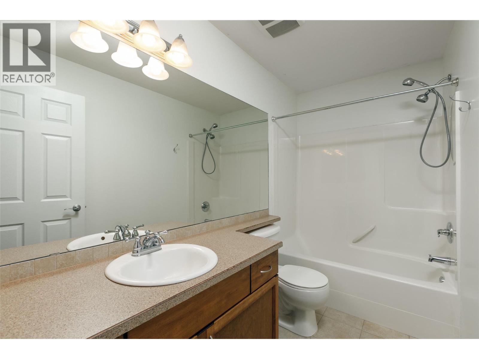 1007 Harvey Avenue Unit# 208, Kelowna, British Columbia  V1Y 6B1 - Photo 15 - 10380338