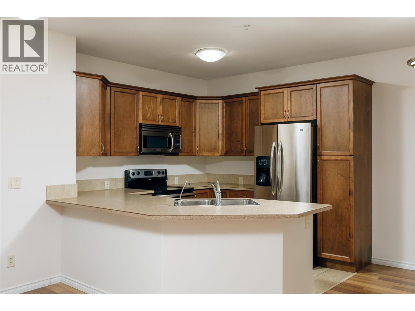 1007 Harvey Avenue Unit# 208, Kelowna, British Columbia  V1Y 6B1 - Photo 5 - 10380338