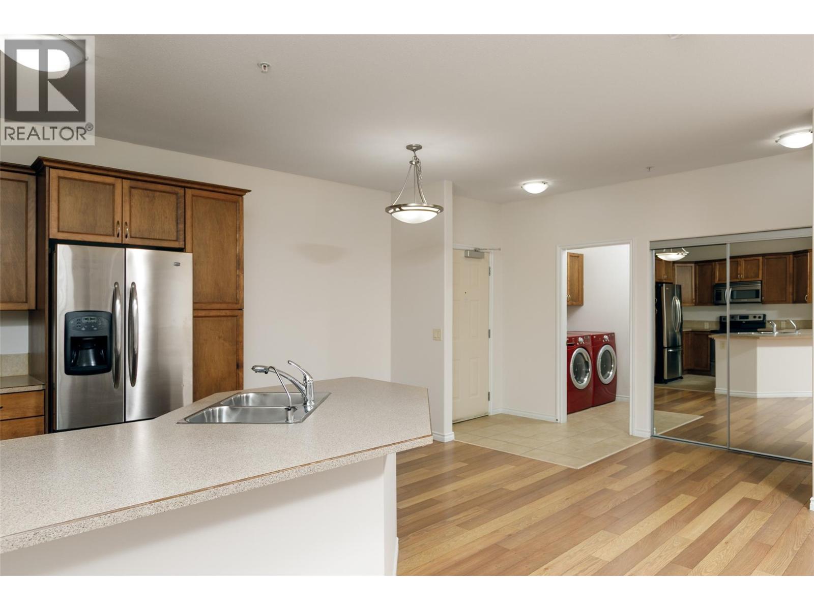 1007 Harvey Avenue Unit# 208, Kelowna, British Columbia  V1Y 6B1 - Photo 7 - 10380338