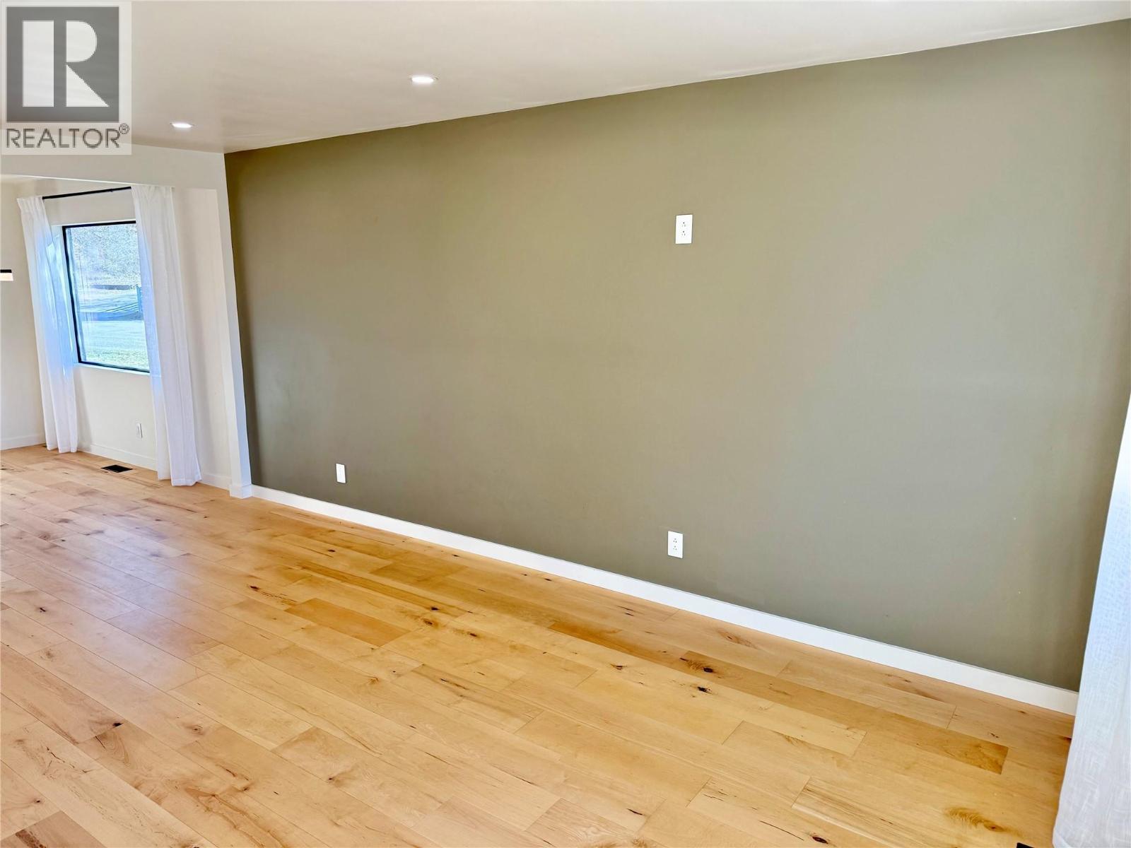 6295 College Road, Grand Forks, British Columbia  V0H 1H2 - Photo 15 - 10380293